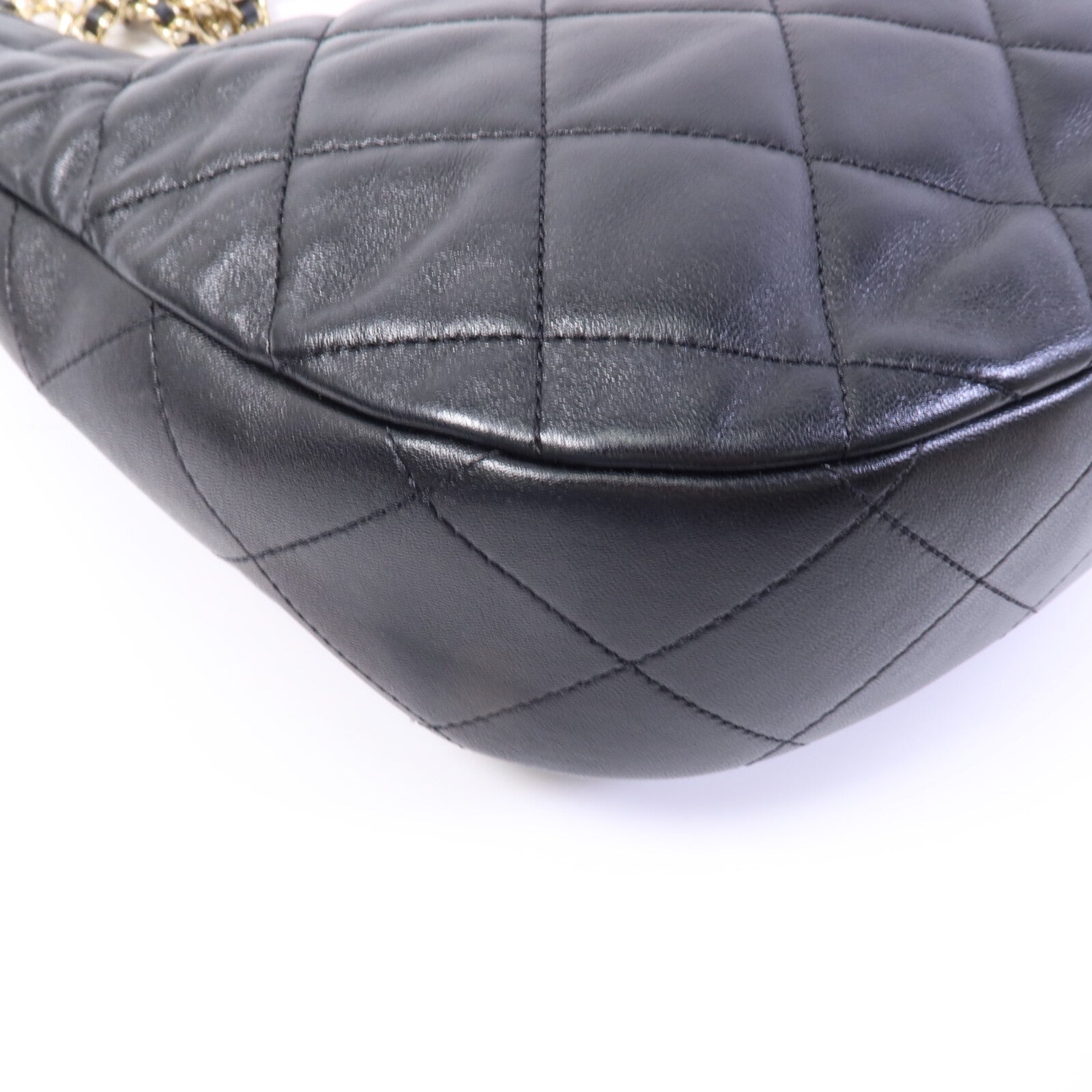 CHANEL 羊皮皮革22P Hobo肩背袋