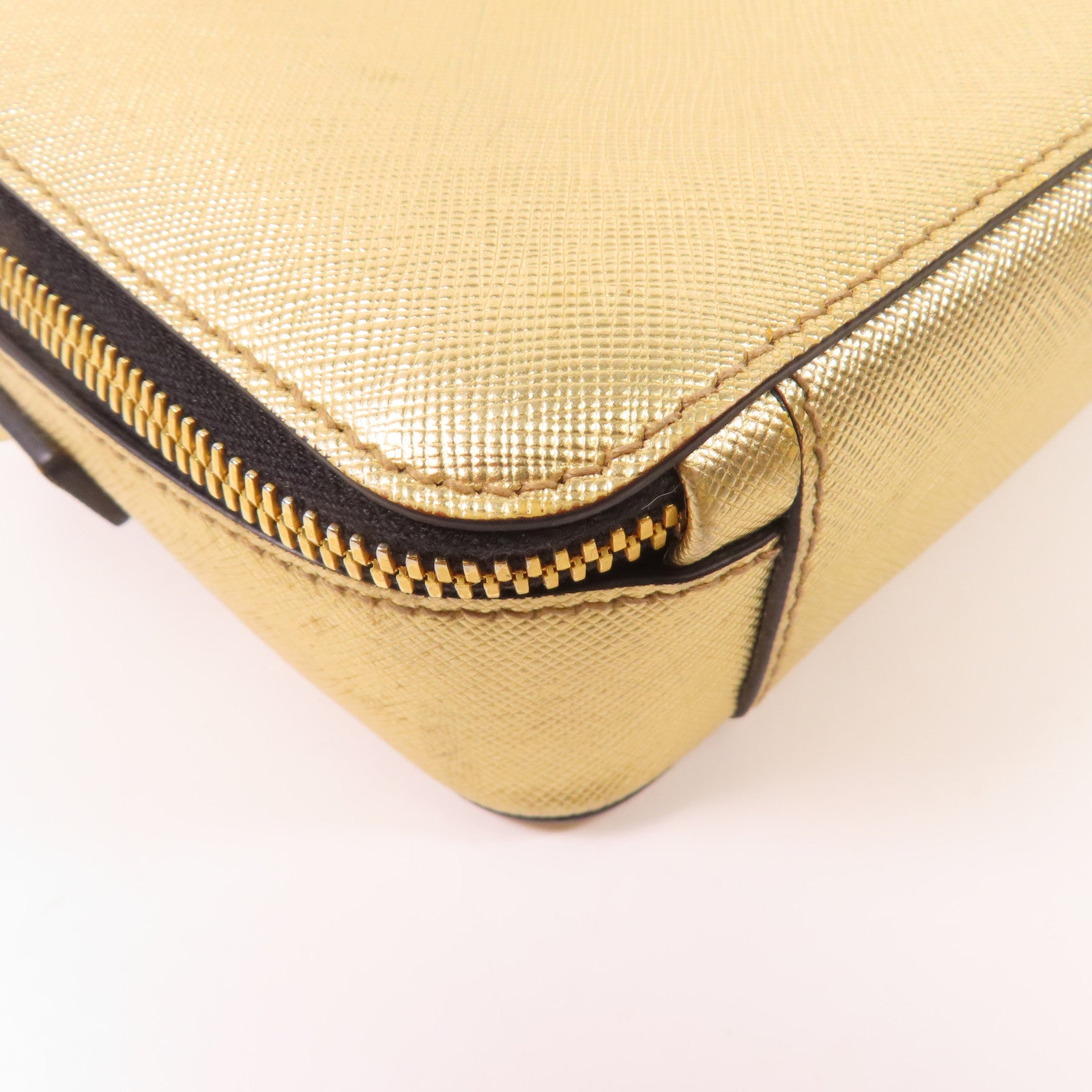 PRADA 【激減優惠】牛皮皮革Brique Bag金扣肩背袋