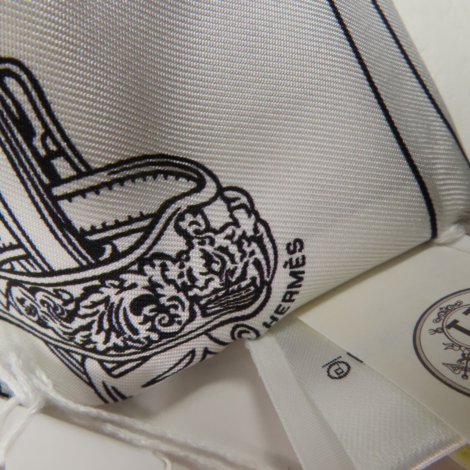 HERMES 絲質Twilly絲巾