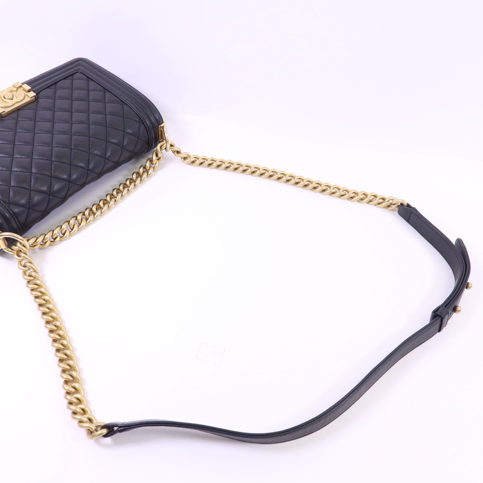 CHANEL 牛皮皮革Boy 25金扣鏈帶肩背袋