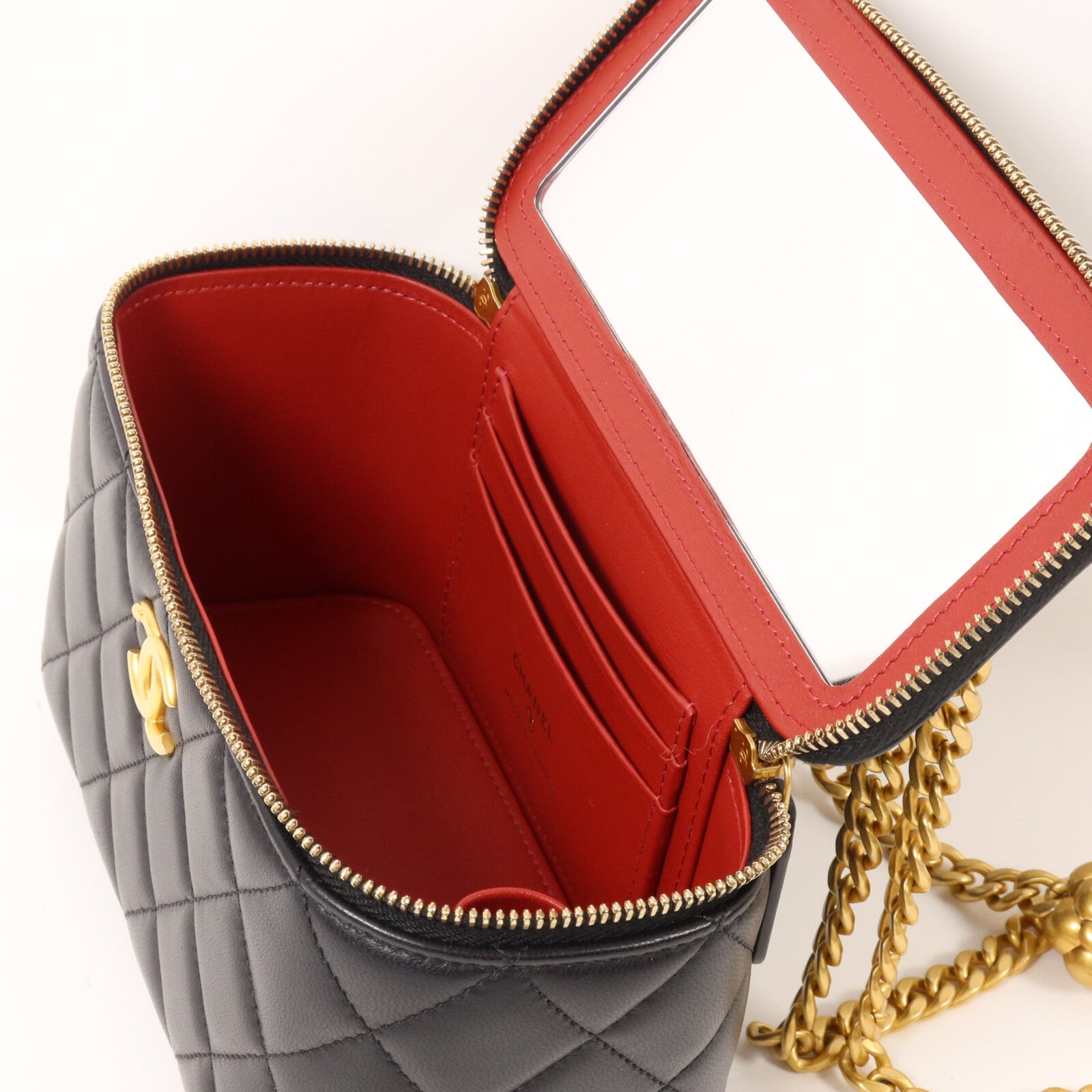 CHANEL 羊皮皮革Vanity Case鏈帶肩背袋