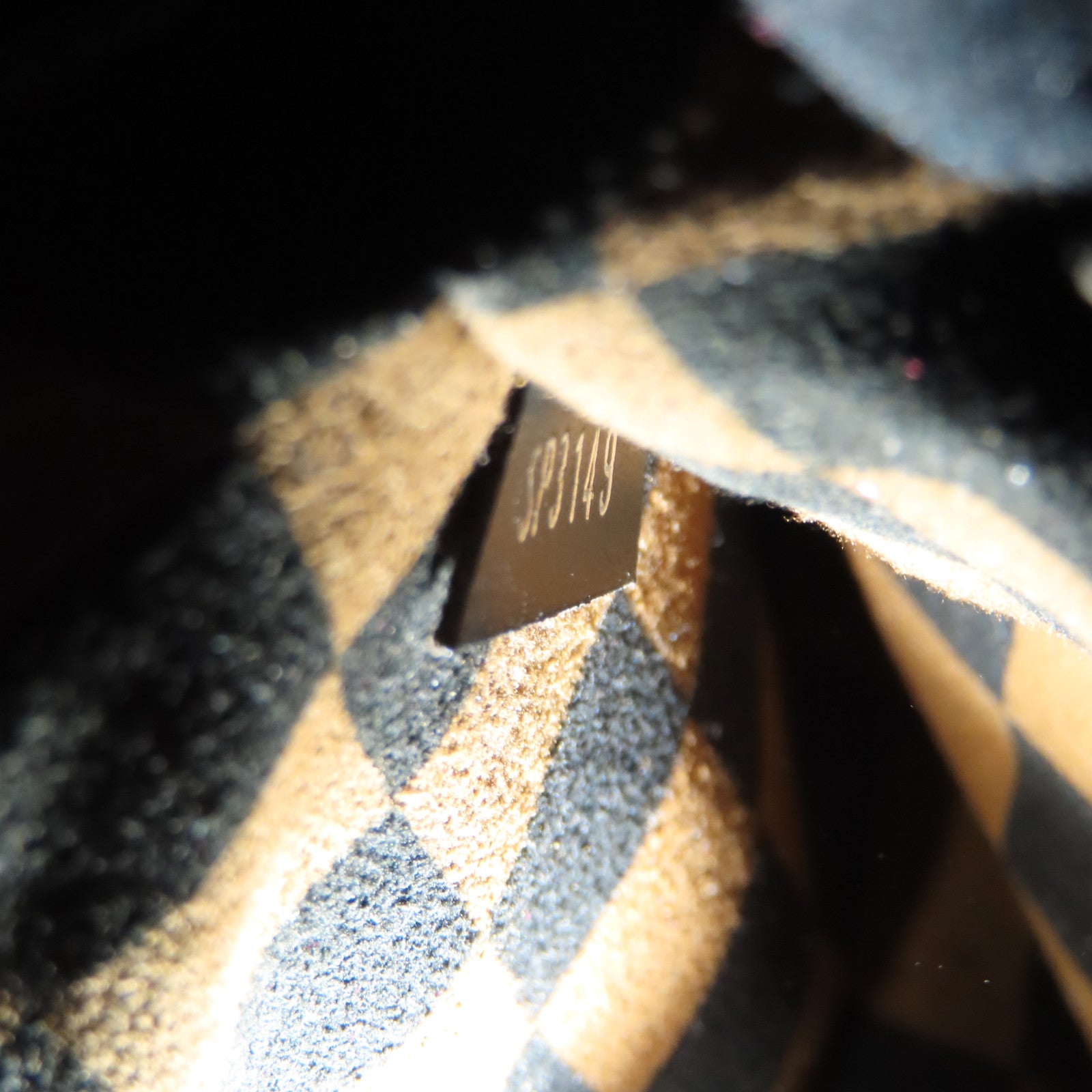 LOUIS VUITTON Damier NéoNoé MM銀扣肩背袋黑色/白色/藍色