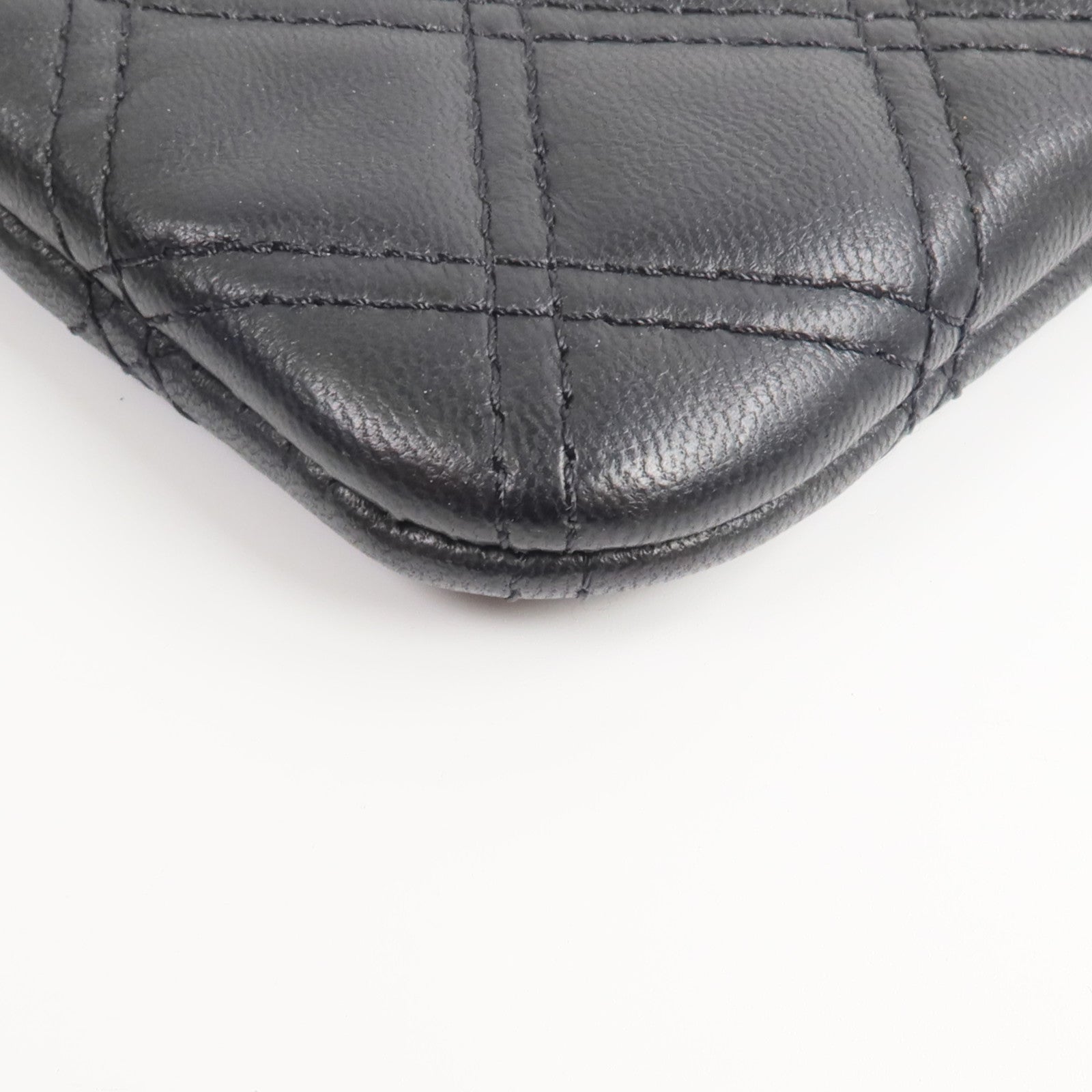CHANEL 牛皮皮革Small Pouch小袋