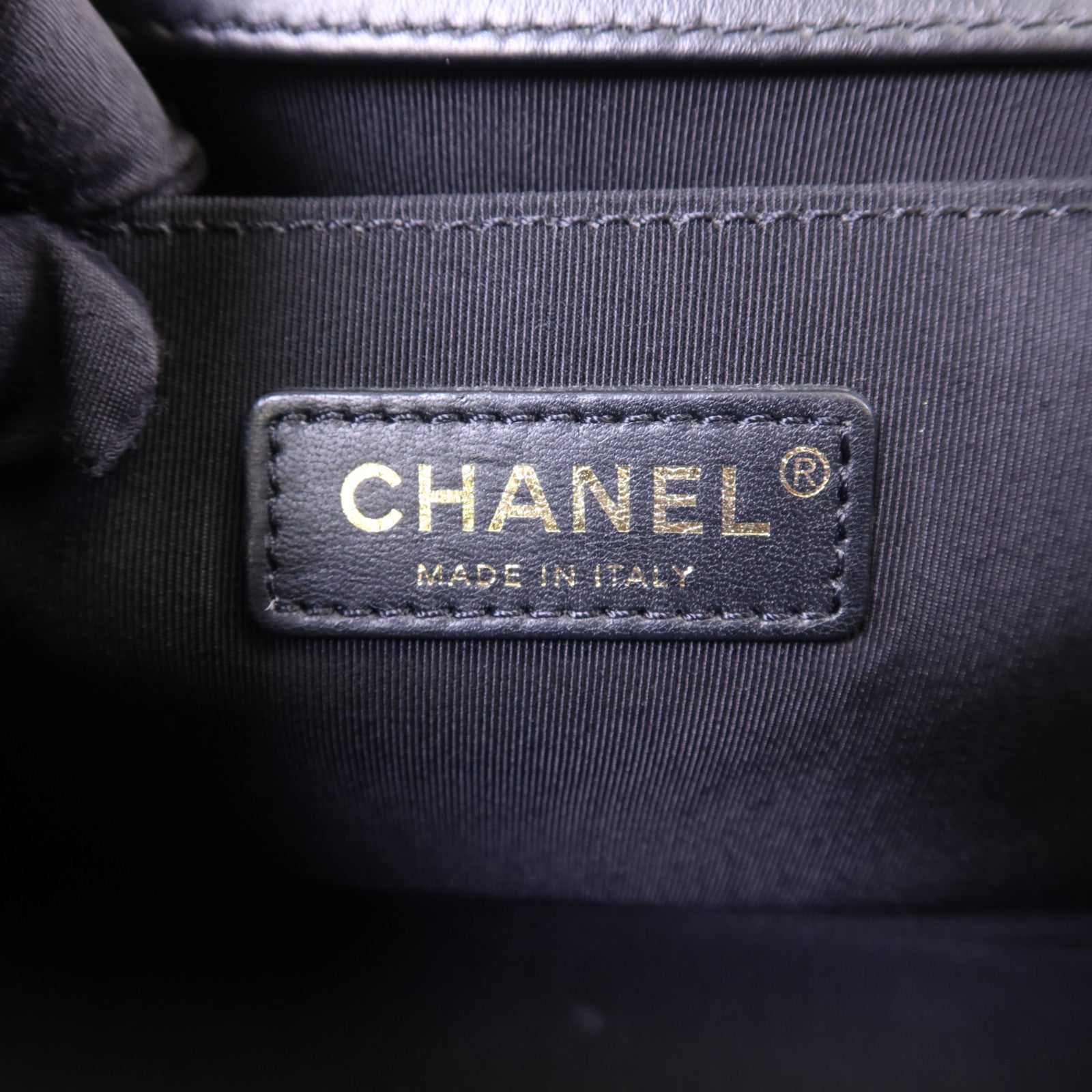 CHANEL 牛皮皮革Boy 25金扣鏈帶肩背袋
