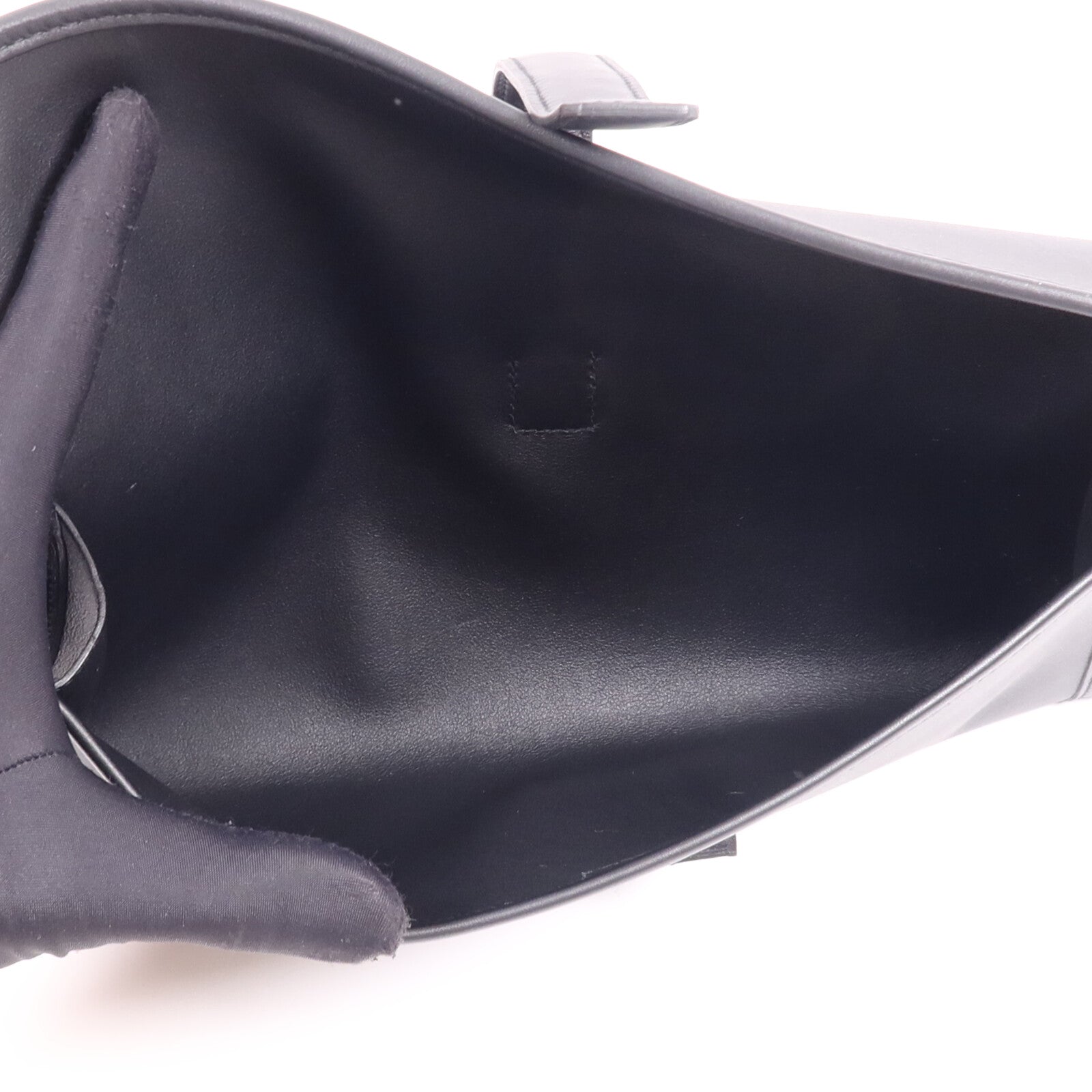 HERMES Swift皮革Jige PM手拿包Noir