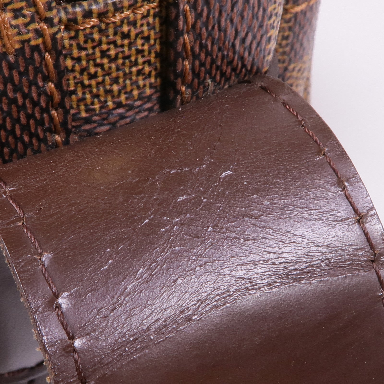 LOUIS VUITTON Damier Naviglio金扣肩背袋