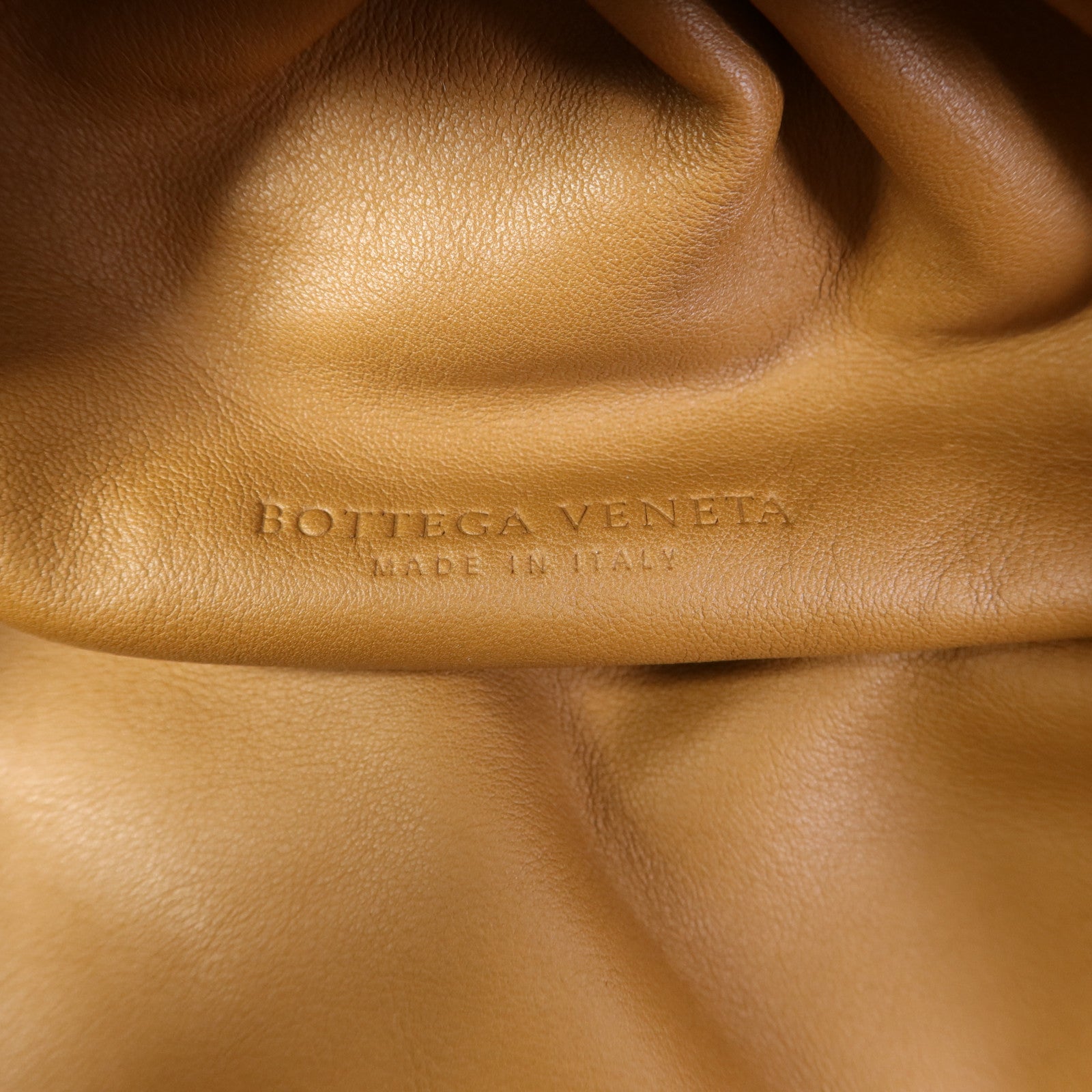 BOTTEGA VENETA 牛皮皮革Pouch Clutch Bag金扣手拿包