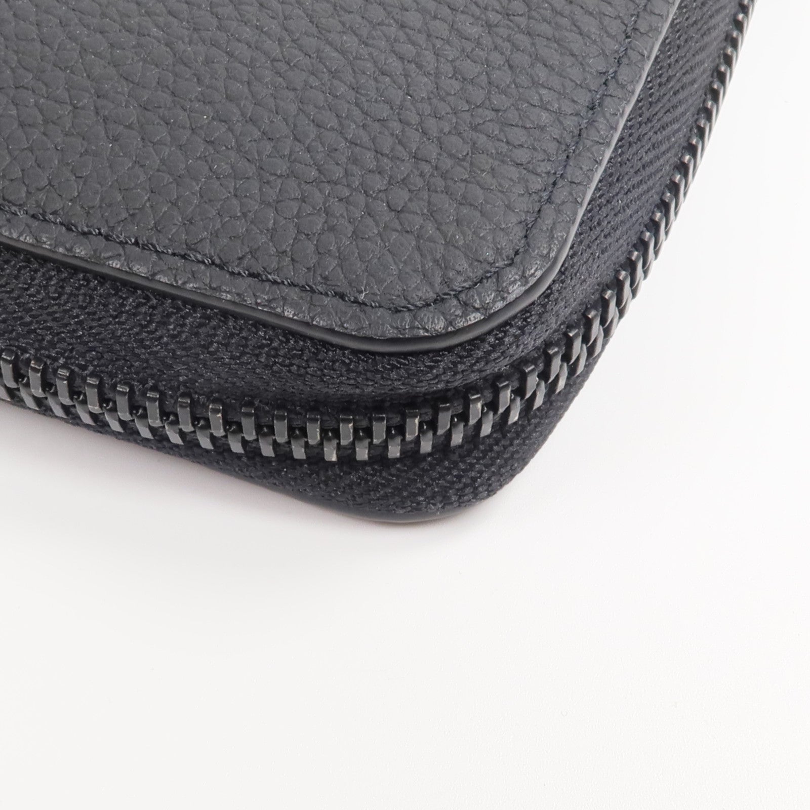 LOUIS VUITTON Aerogram Zippy Wallet Horizontal長錢包