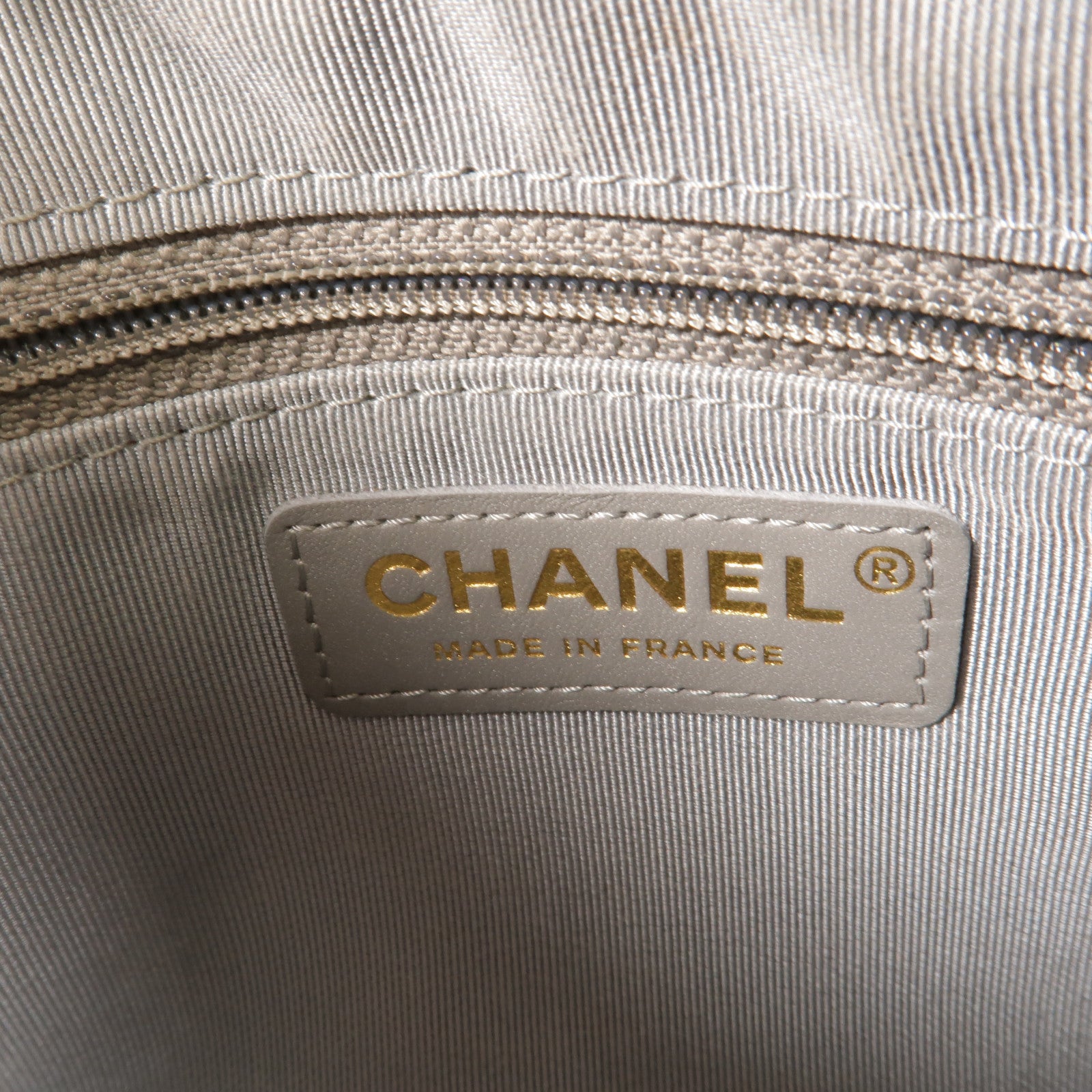 CHANEL 牛皮皮革Coco Tassel Camera Bag鏈帶肩背袋