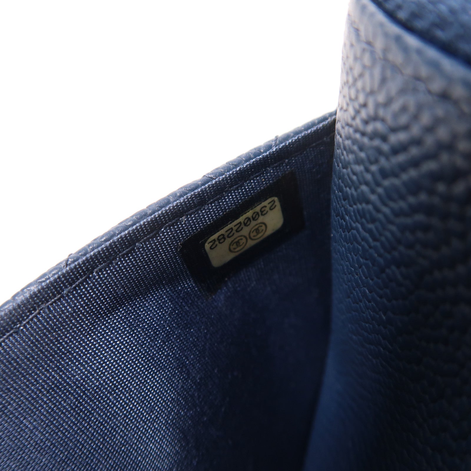 CHANEL 牛皮皮革Boy Wallet On Chain金扣鏈帶肩背袋