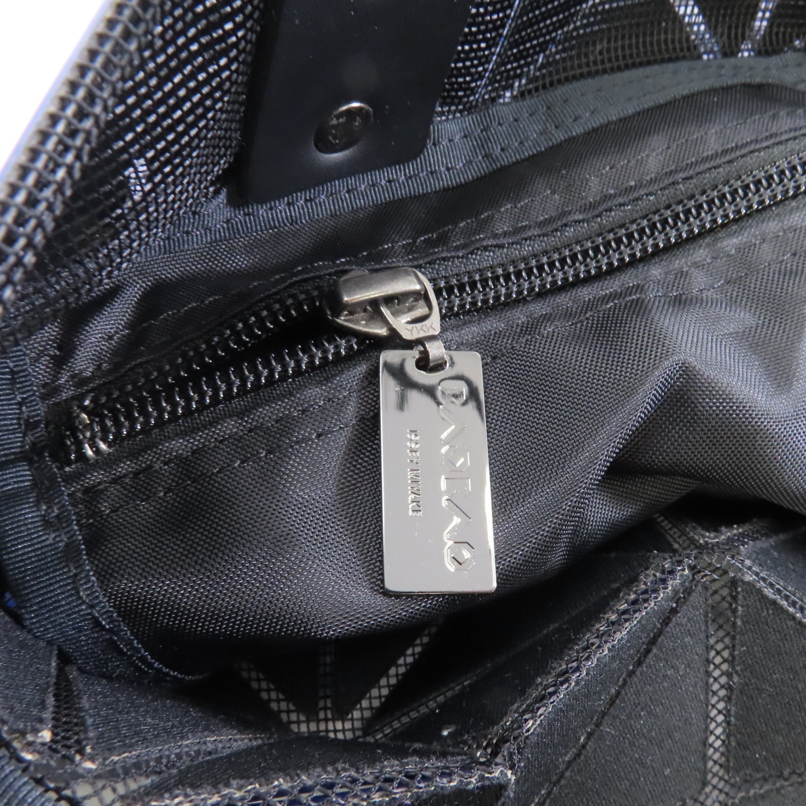 BAO BAO ISSEYMIYAKE PVC BAO BAO手挽袋藍色