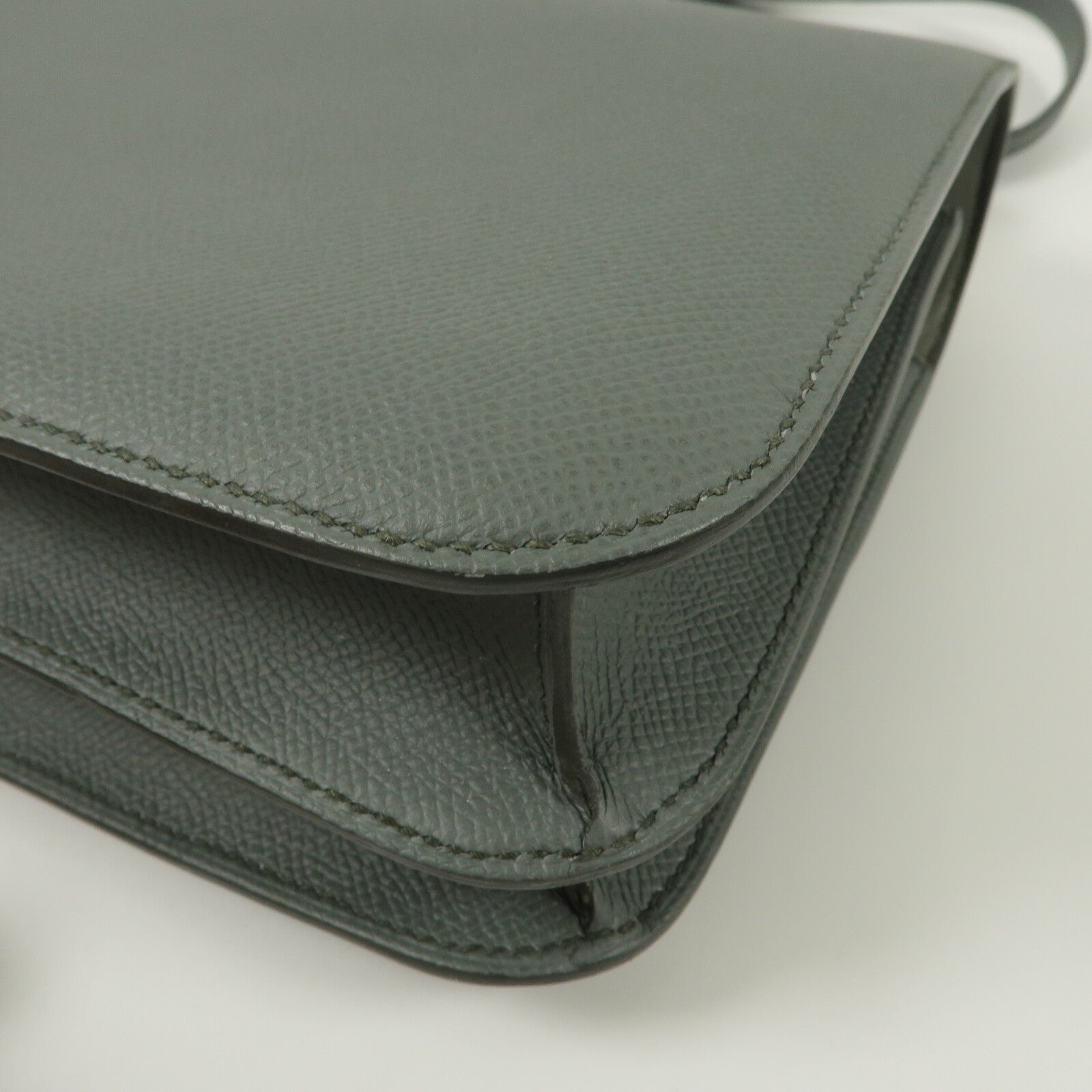 HERMES Epsom皮革Constance 24肩背袋Bleu Orage