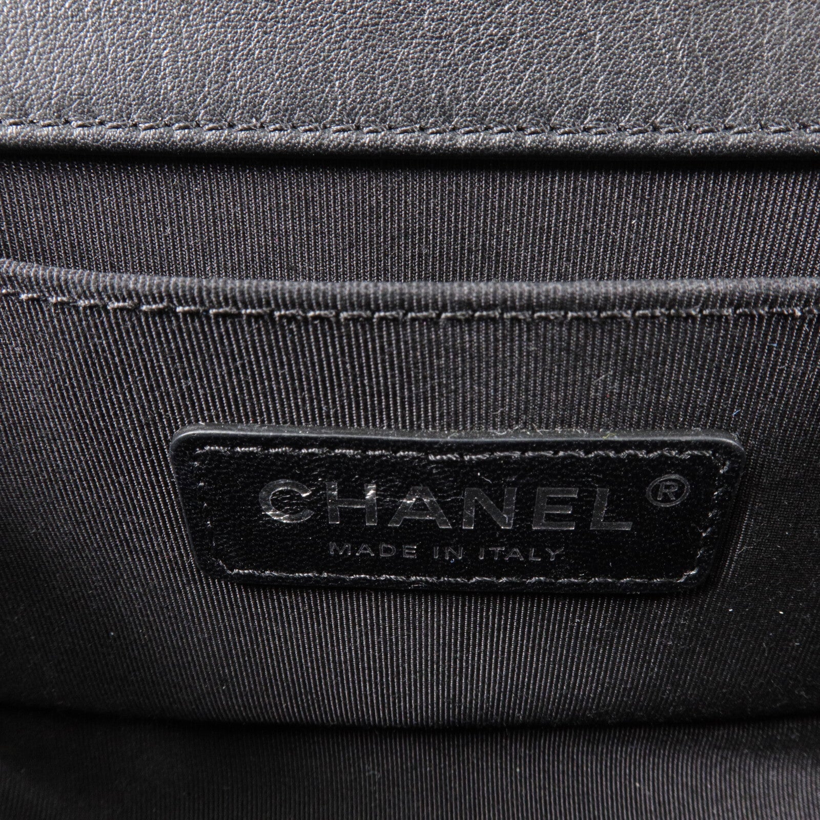 CHANEL 牛皮皮革Boy 20鏈帶肩背袋