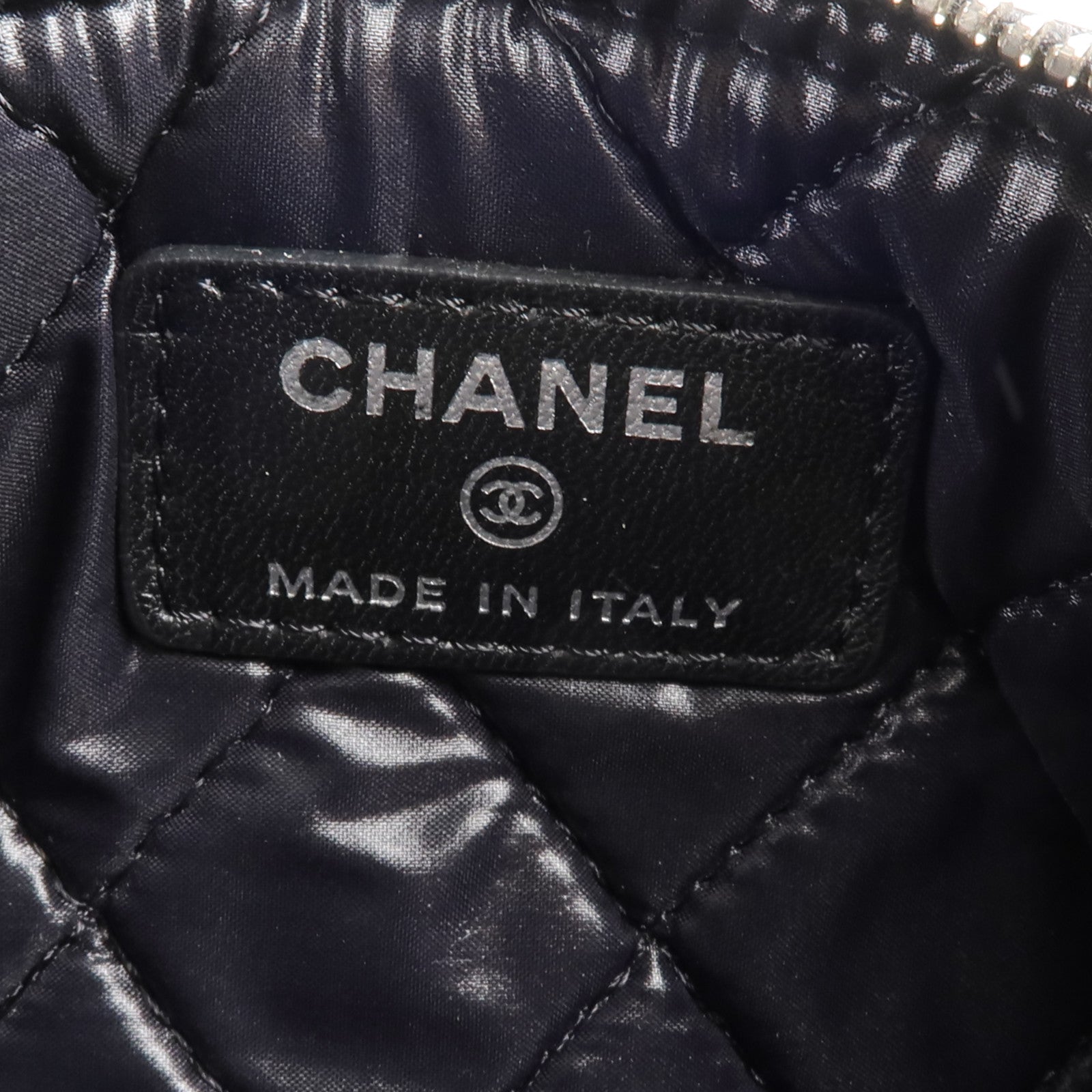 CHANEL 牛皮皮革Small Pouch小袋