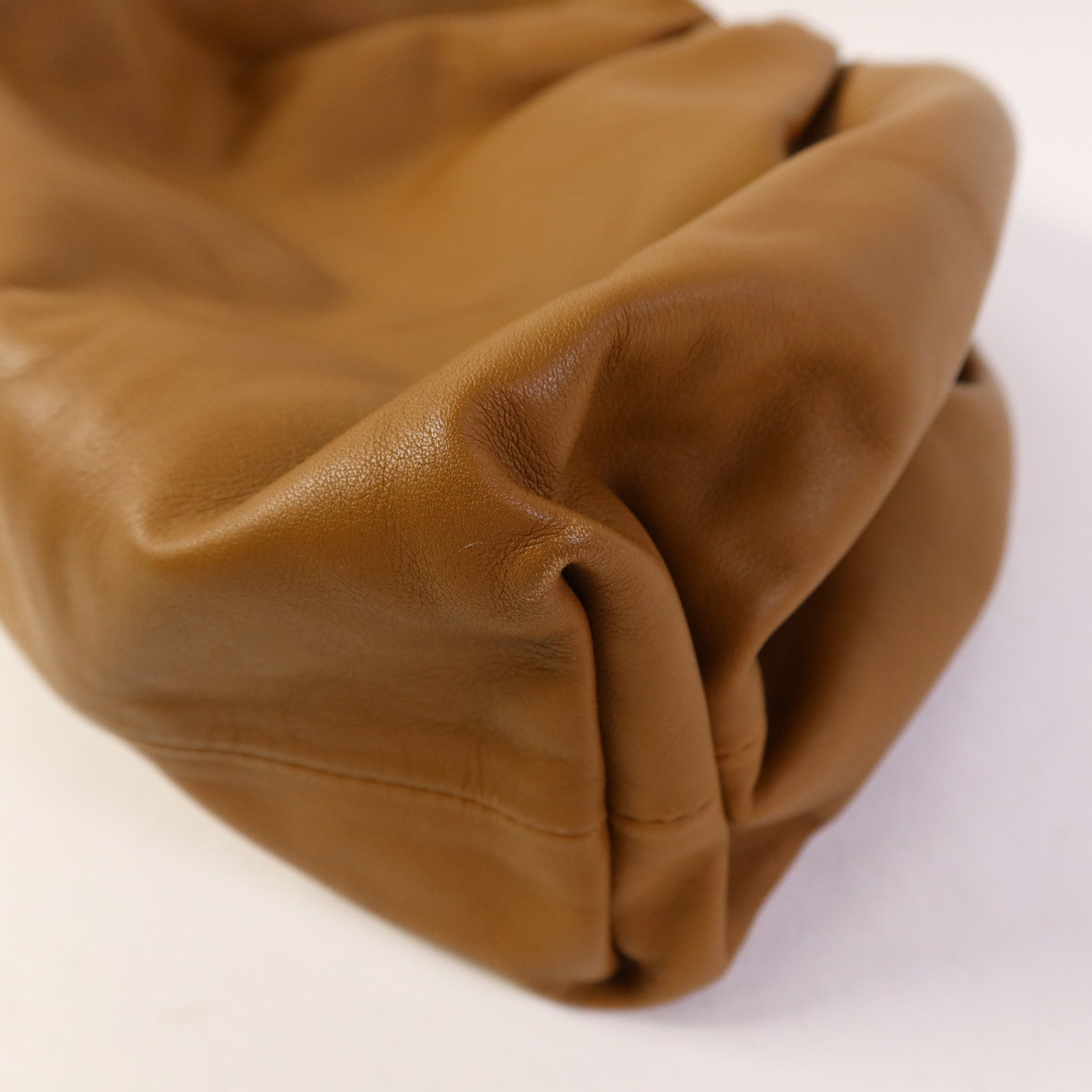 BOTTEGA VENETA 牛皮皮革Pouch Clutch Bag金扣手拿包