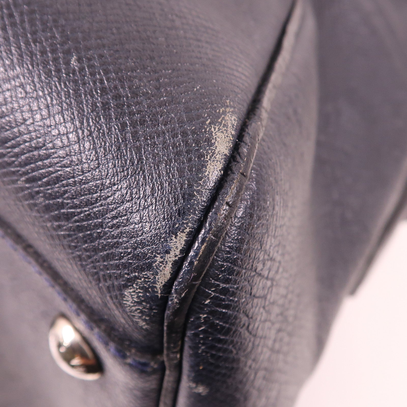 LOUIS VUITTON Taiga皮革Taiga Neo Kendall銀扣手挽肩背兩用袋