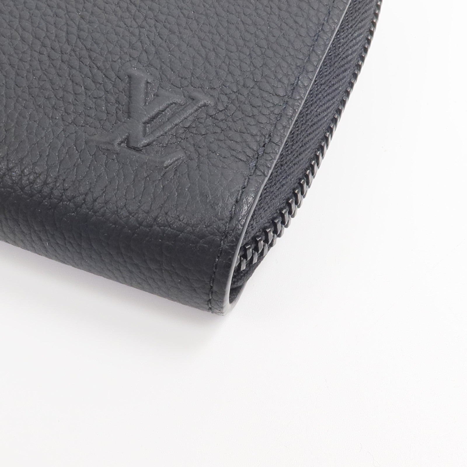 LOUIS VUITTON Aerogram Zippy Wallet Horizontal長錢包