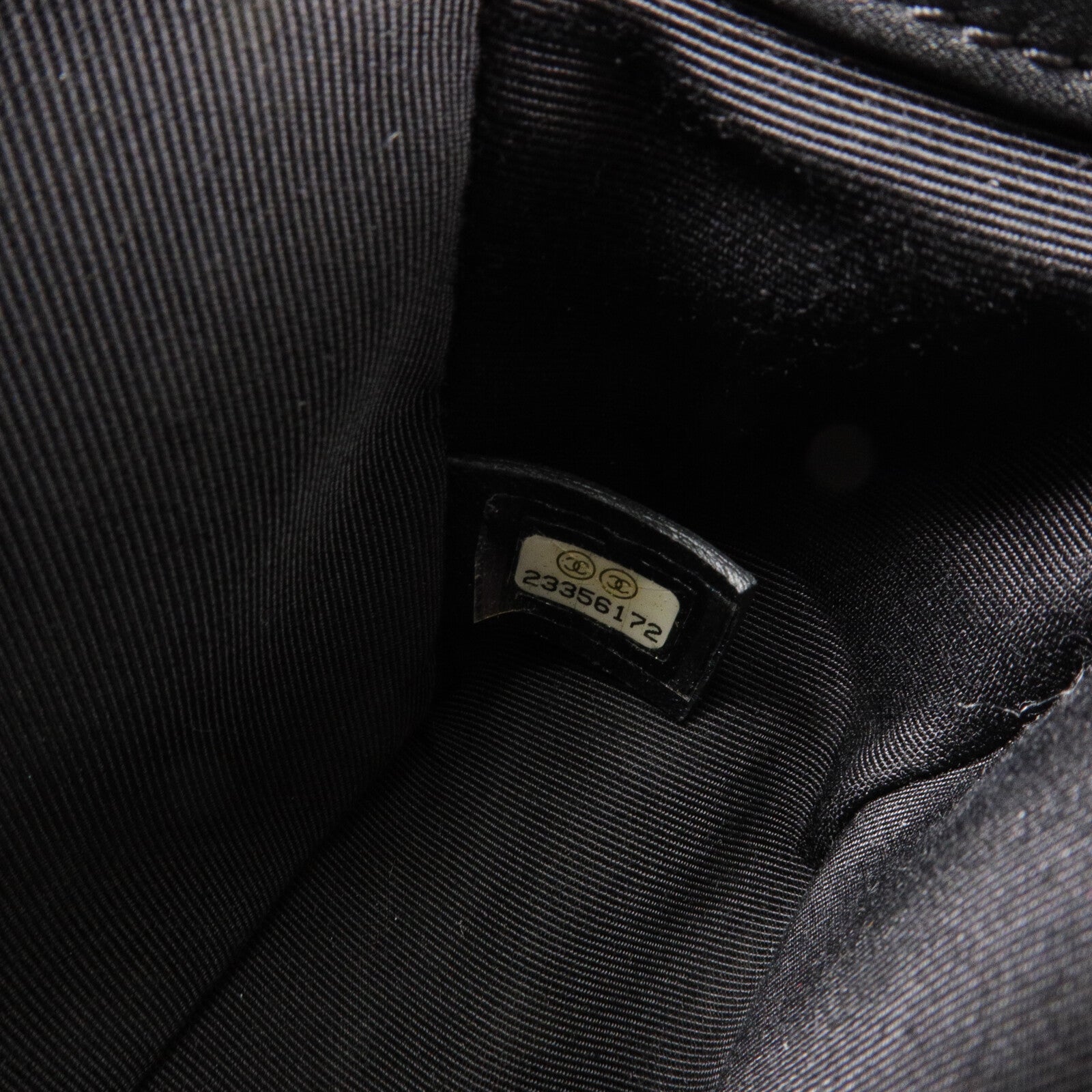 CHANEL 牛皮皮革Boy 20鏈帶肩背袋