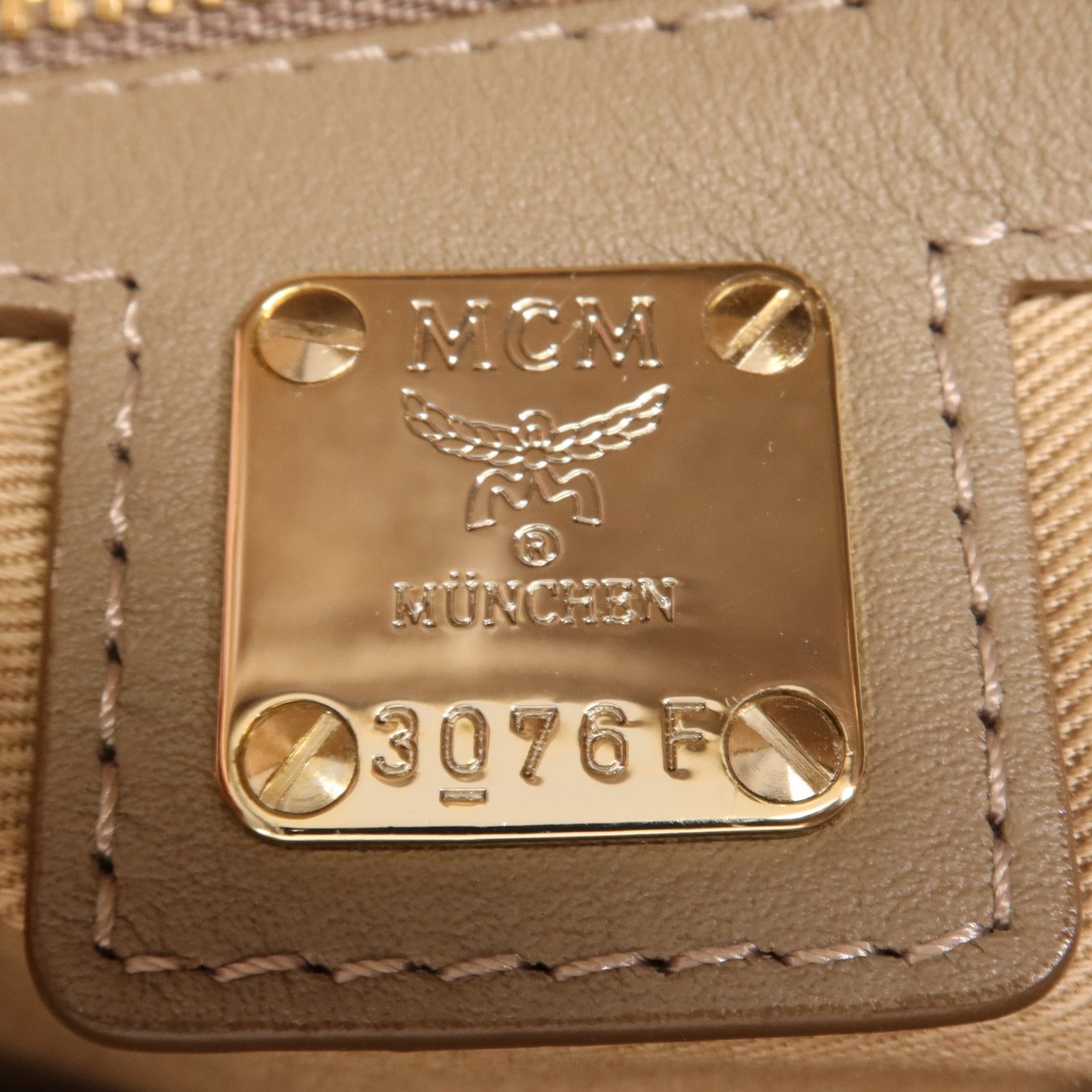 MCM 牛皮皮革2 Way Shoulder Bag金扣手挽肩背兩用袋