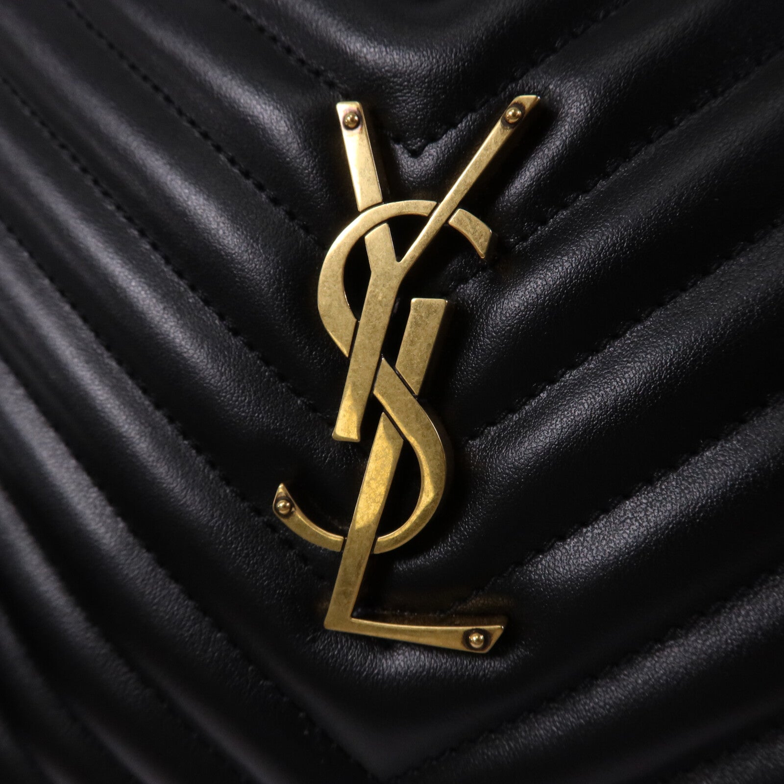 SAINT LAURENT 牛皮皮革LOU Camera Bag金扣肩背袋
