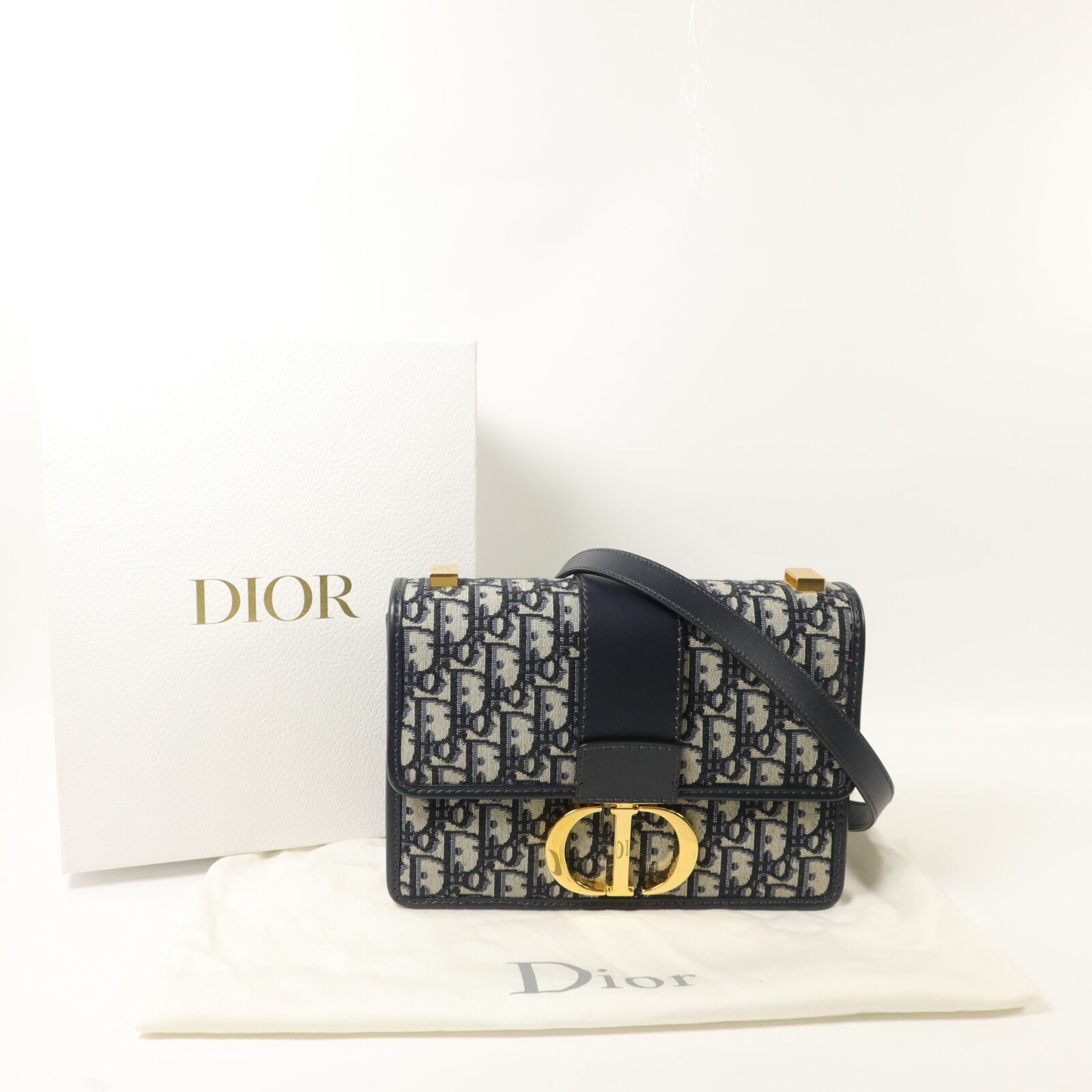 Dior 帆布30 Montaigne肩背袋
