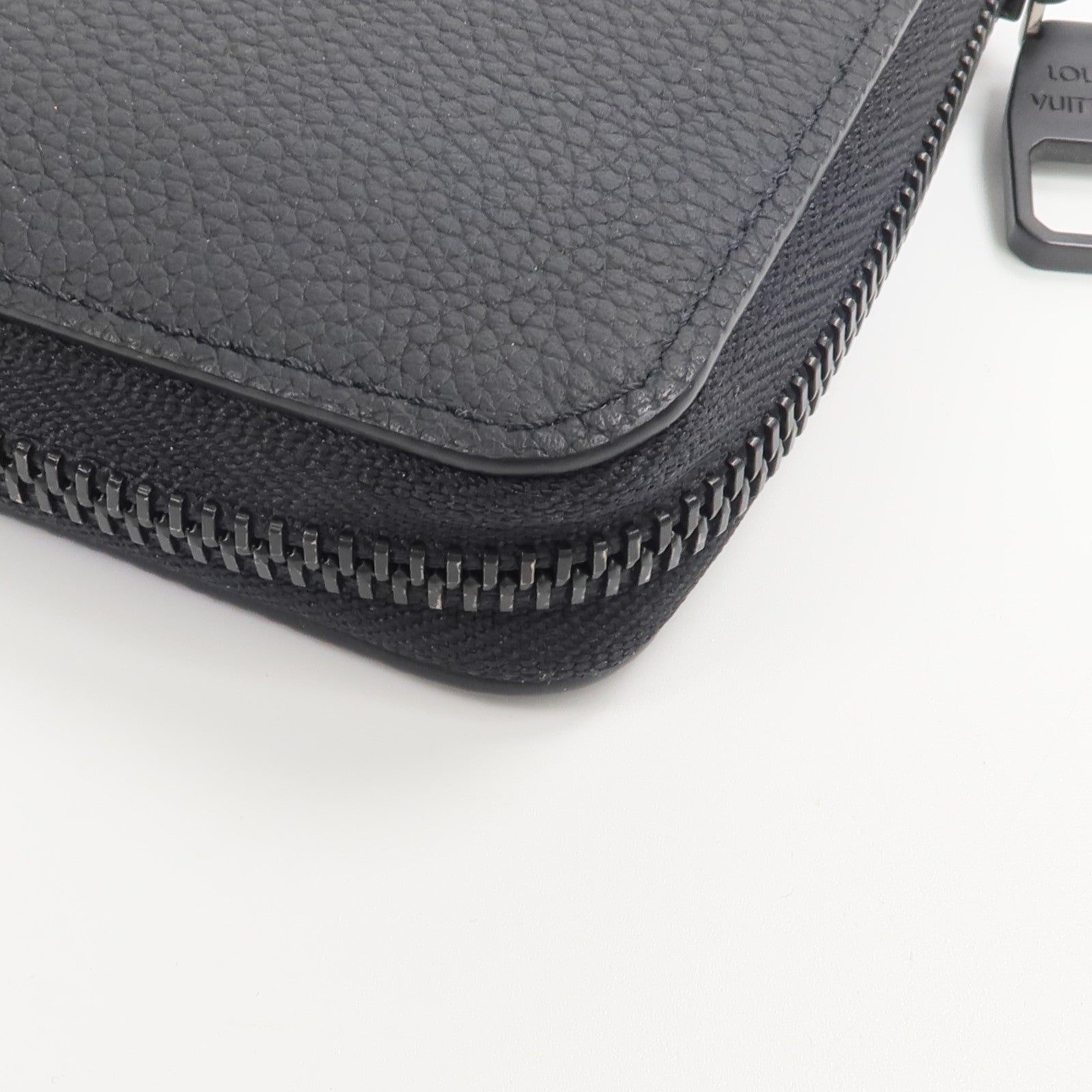 LOUIS VUITTON Aerogram Zippy Wallet Horizontal長錢包