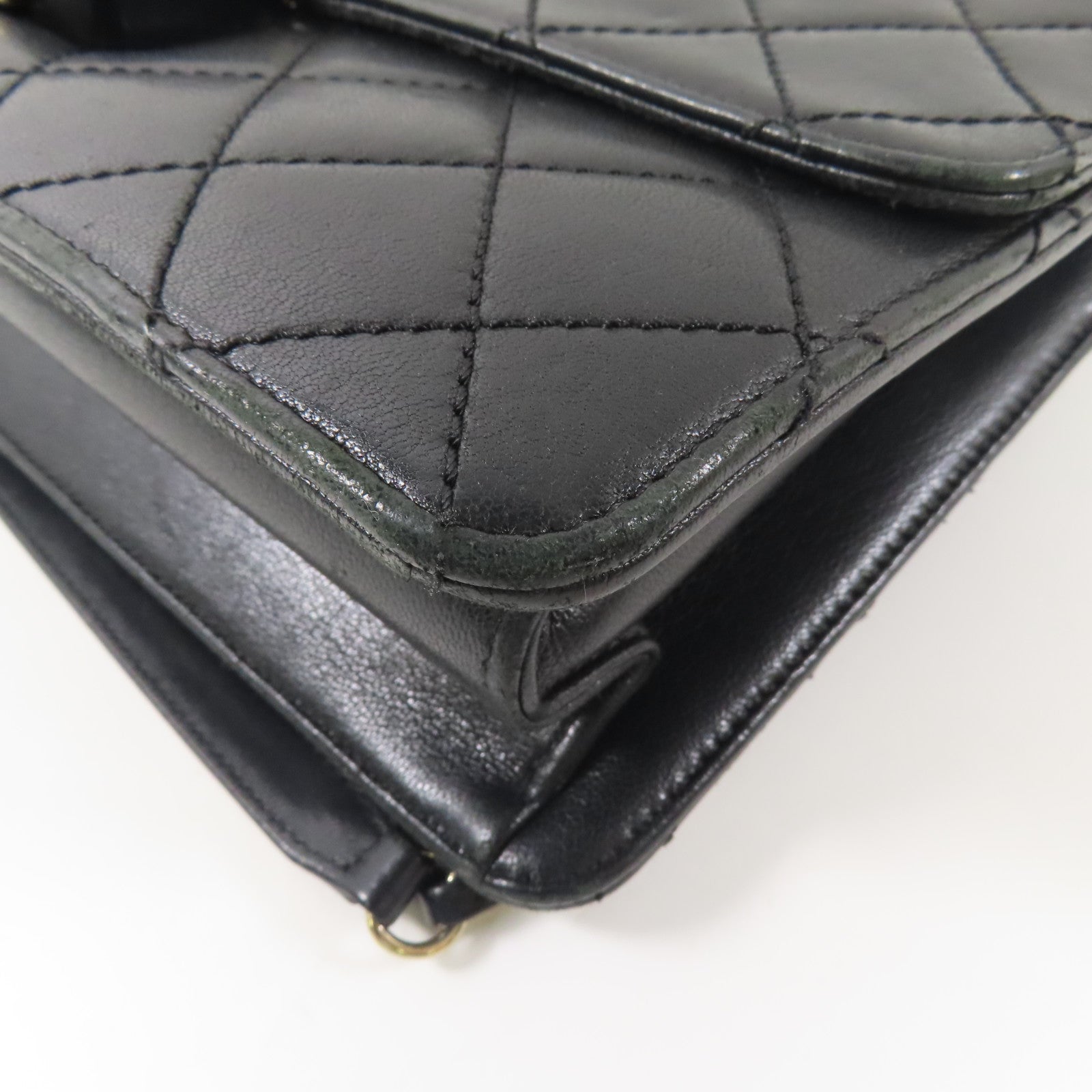 CHANEL 牛皮皮革Shoulder Bag金扣肩背袋