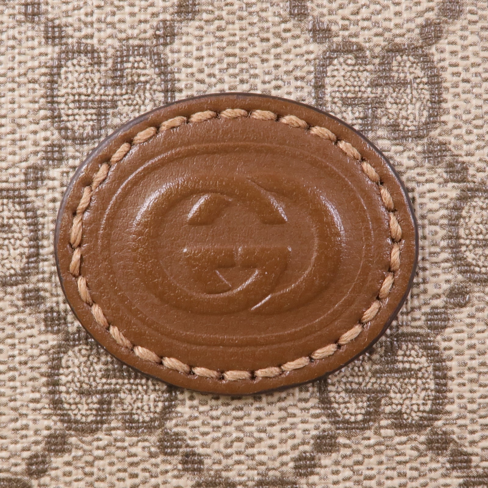 GUCCI 塗層帆布GG Supreme Messenger Bag金扣肩背袋