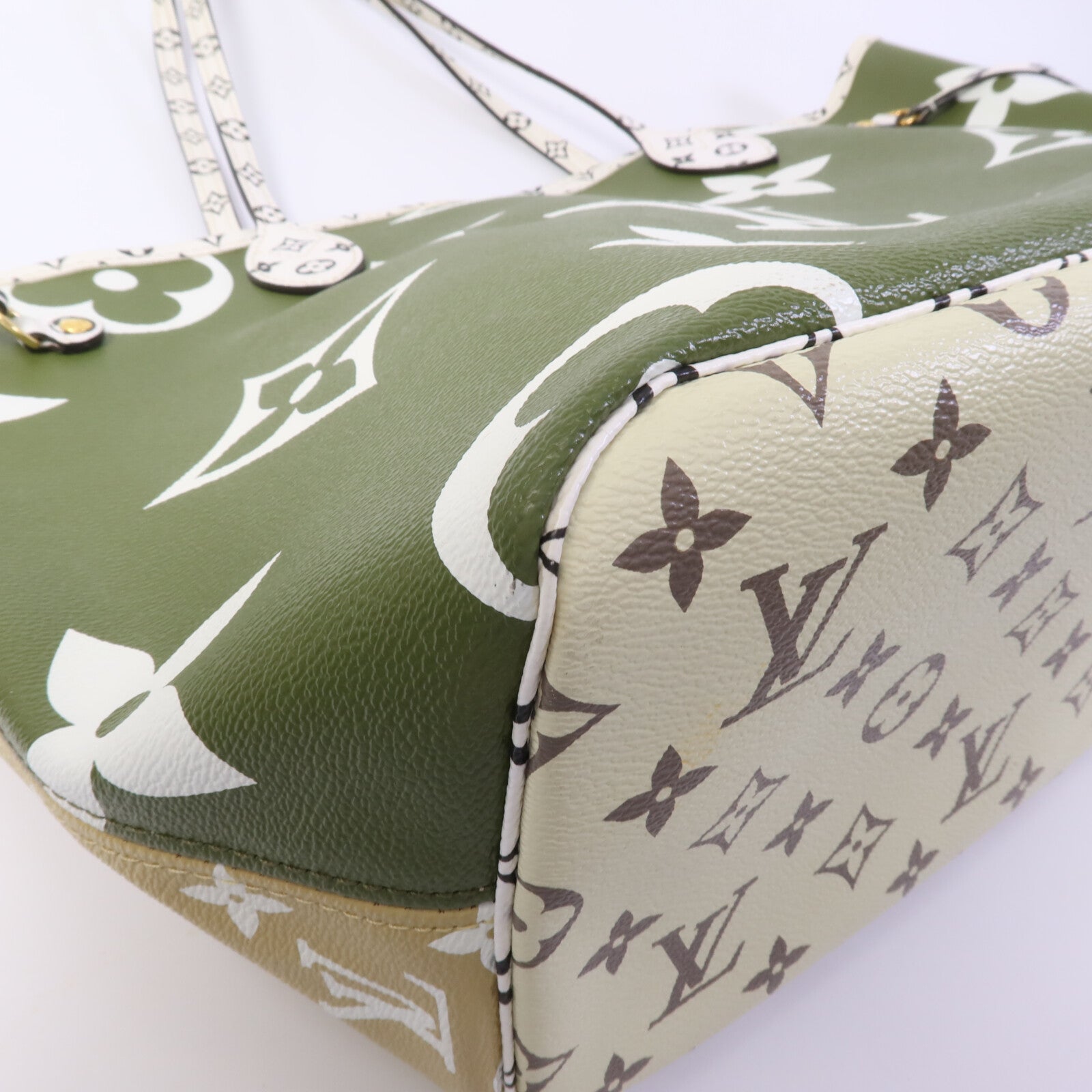 LOUIS VUITTON Giant Monogram Neverfull MM手挽袋
