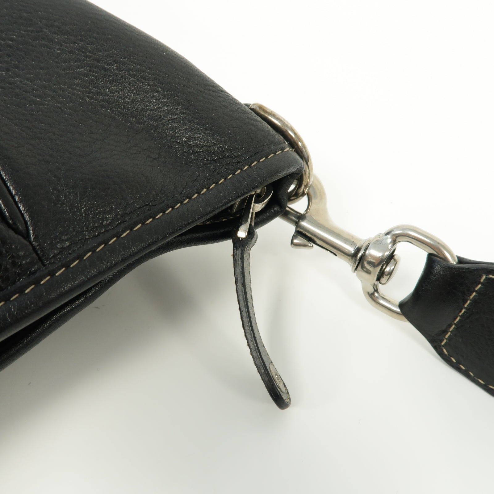 GUCCI 【激減優惠】牛皮皮革Shoulder Bag銀扣肩背袋黒色