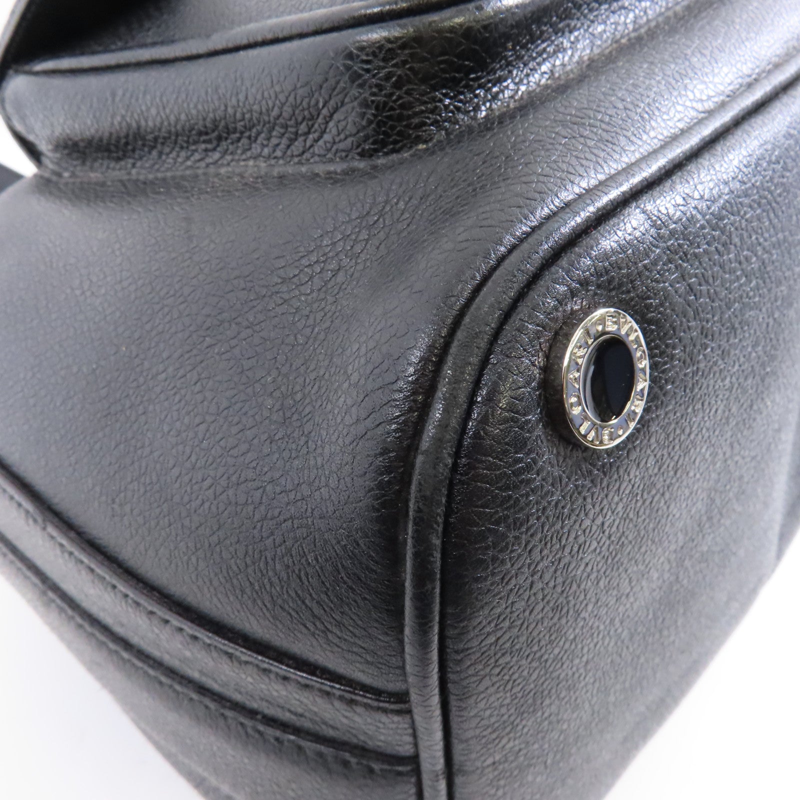 BVLGARI 【激減優惠】牛皮皮革Shoulder Bag銀扣肩背袋黑色