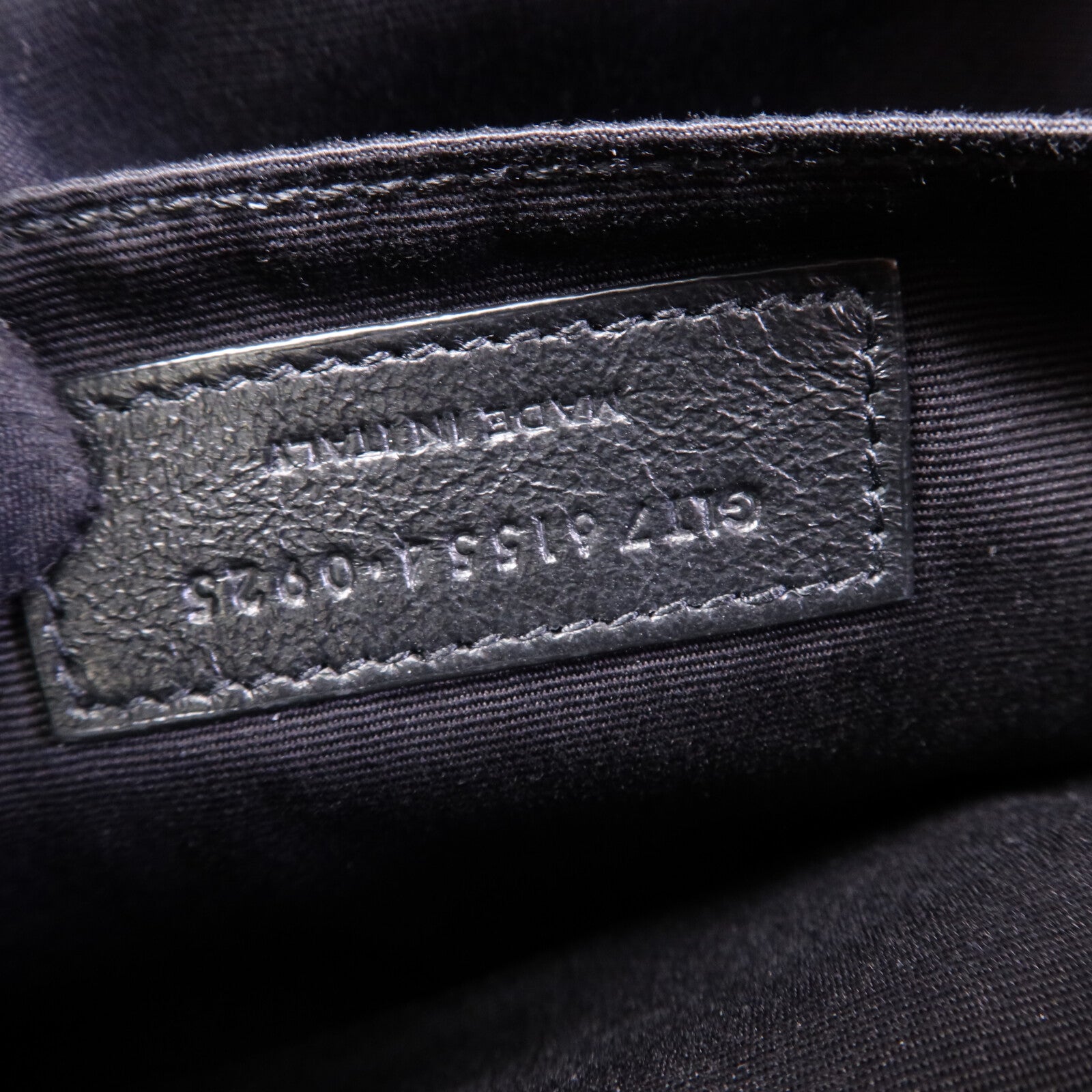 SAINT LAURENT 牛皮皮革LOU Camera Bag金扣肩背袋