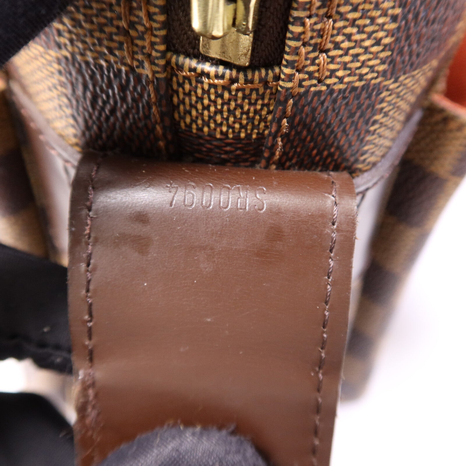 LOUIS VUITTON 【激減優惠】Damier Naviglio金扣肩背袋