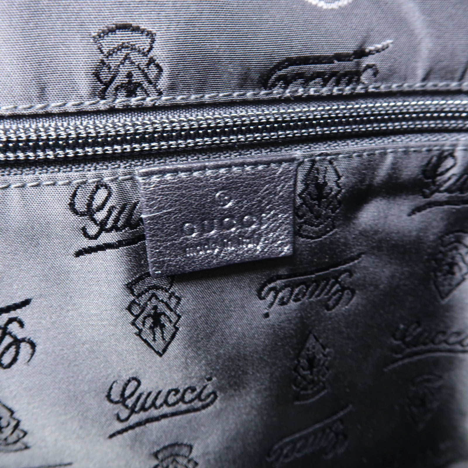 GUCCI 【激減優惠】牛皮皮革Shoulder Bag銀扣肩背袋黒色