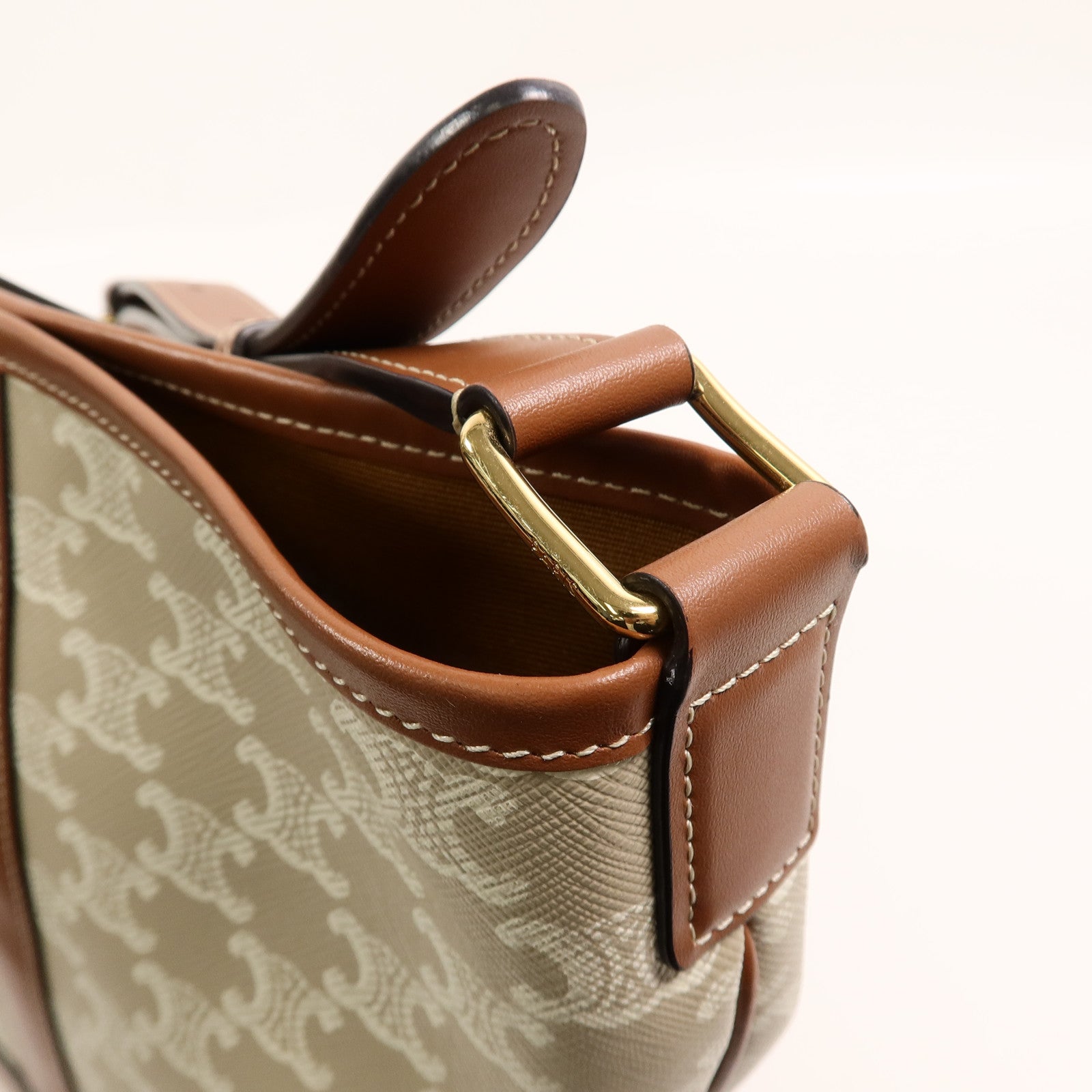 CELINE 塗層帆布Triomphe Bucket Bag Small肩背袋