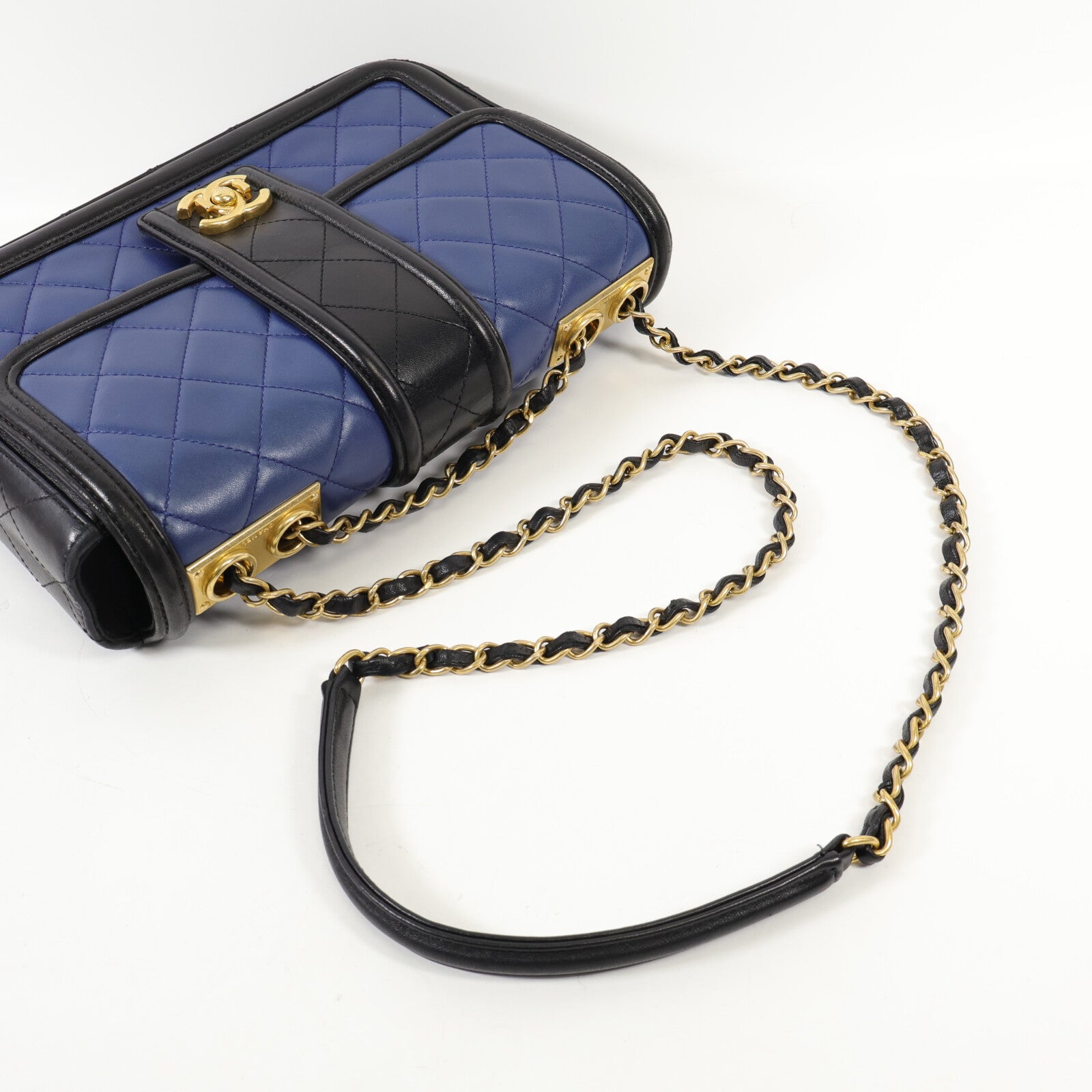 CHANEL 羊皮皮革Chain Shoulder金扣鏈帶肩背袋