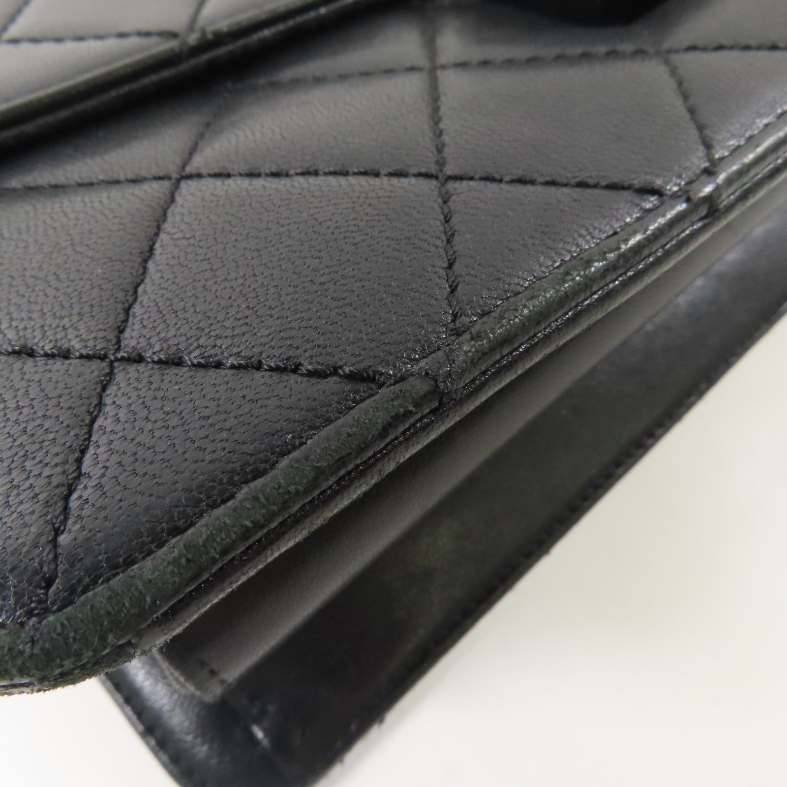 CHANEL 牛皮皮革Shoulder Bag金扣肩背袋