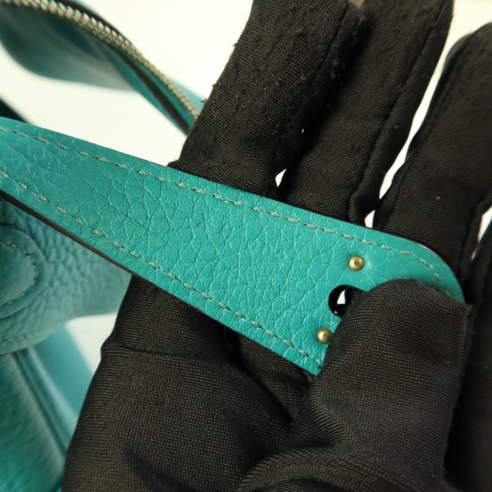 HERMES Clemence皮革Lindy 26銀扣手挽肩背兩用袋Bleu Paon