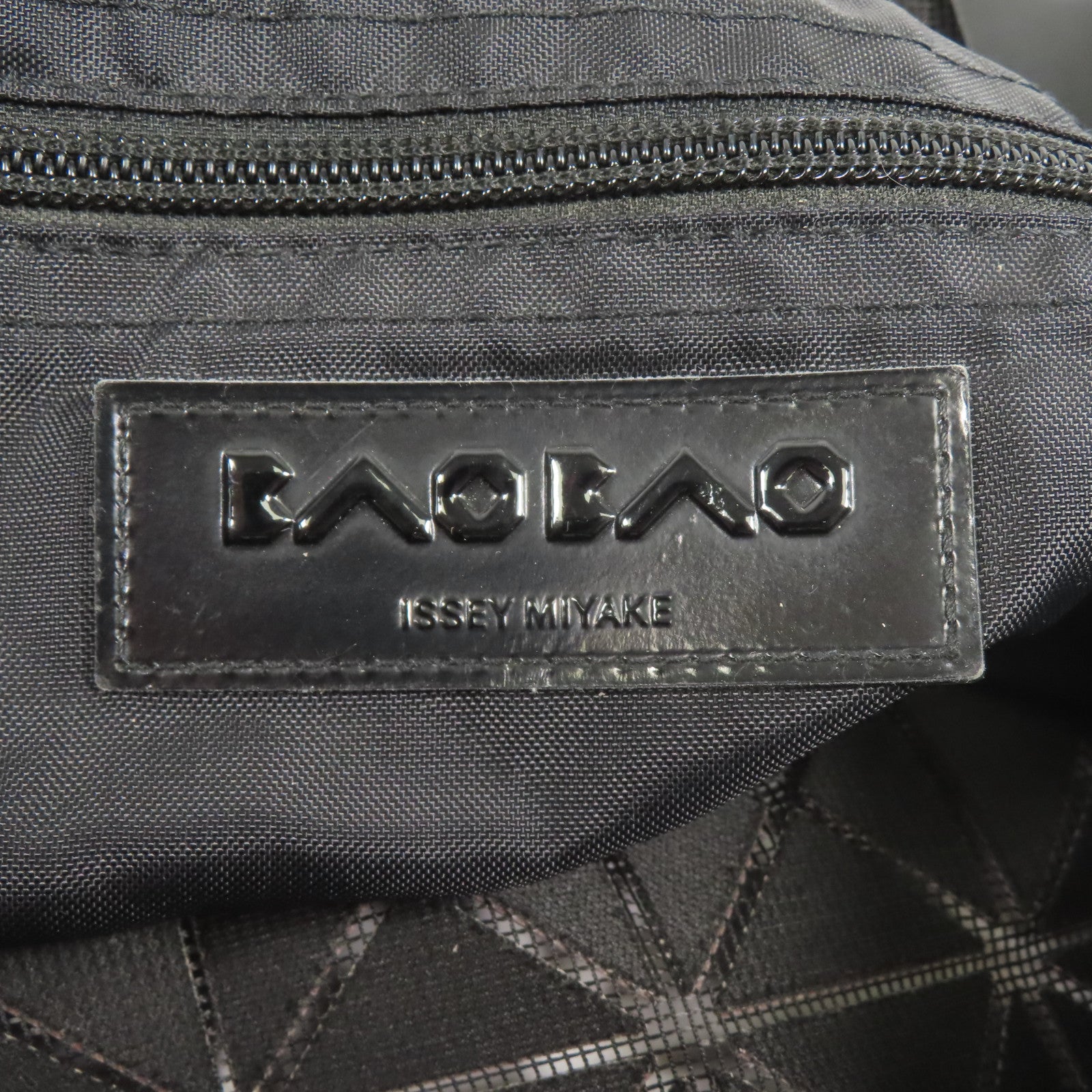 BAO BAO ISSEYMIYAKE PVC Shoulder Bag肩背袋