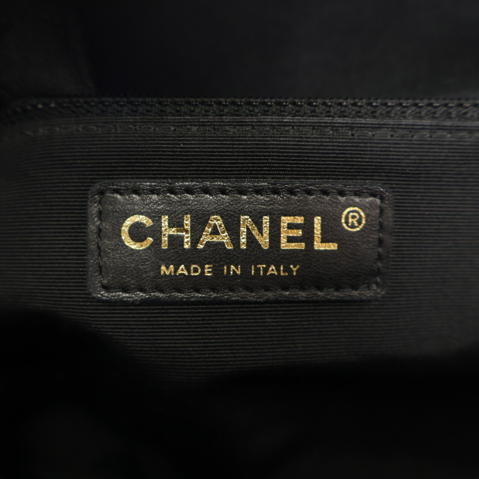 CHANEL 羊皮皮革Chain Shoulder金扣鏈帶肩背袋