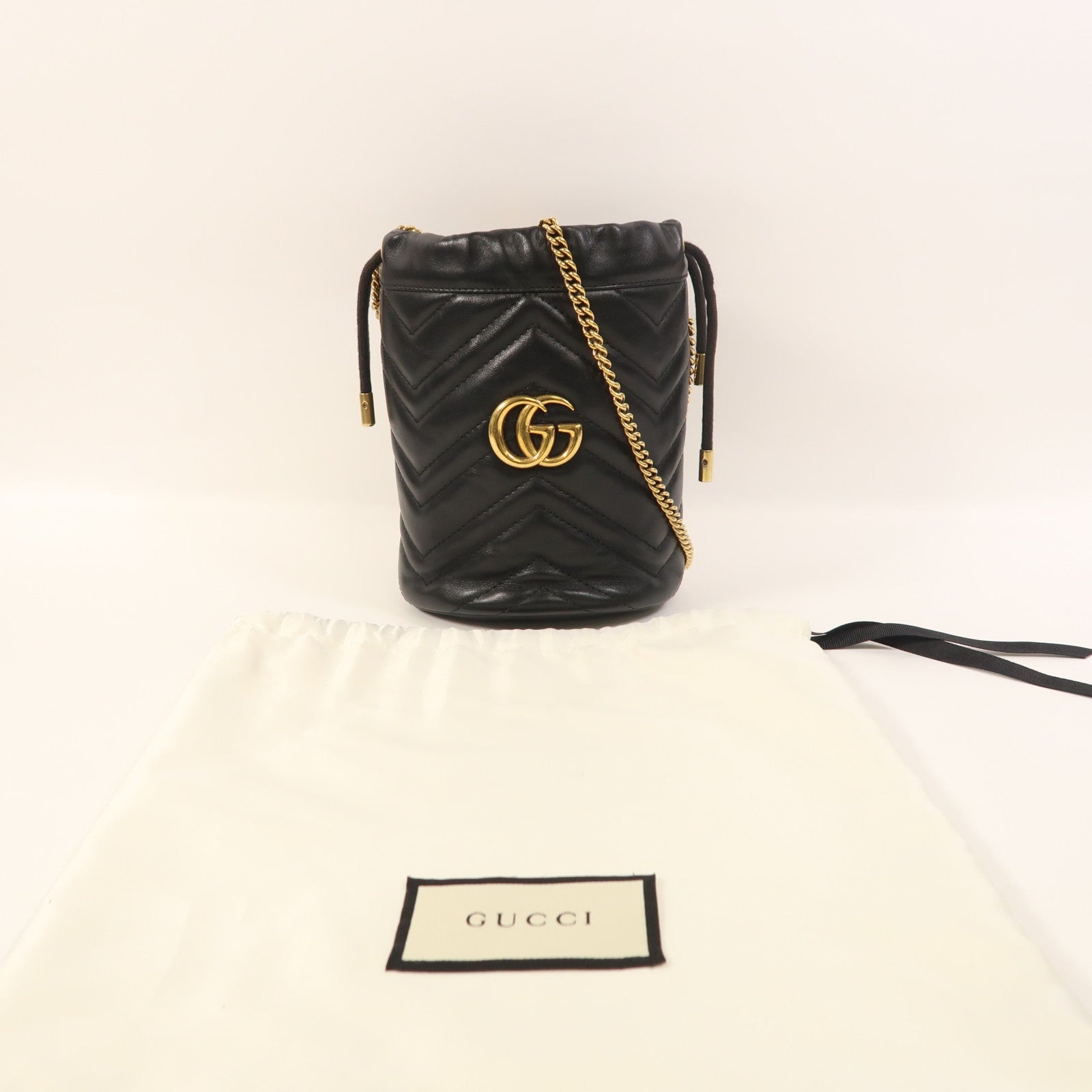 GUCCI 【激減優惠】牛皮皮革GG Marmont Mini Bucket金扣鏈帶肩背袋