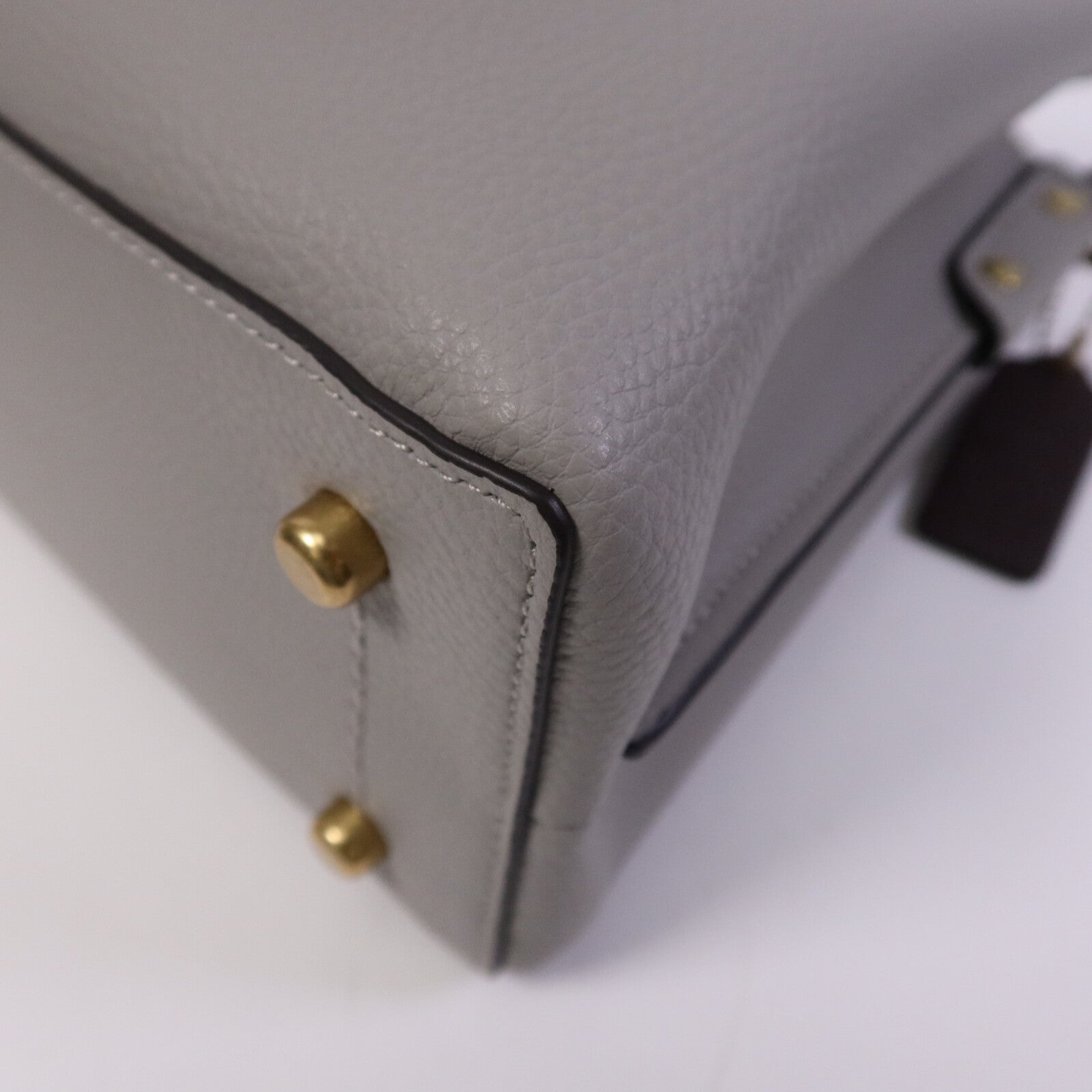 COACH 牛皮皮革Shoulder Bag金扣肩背袋