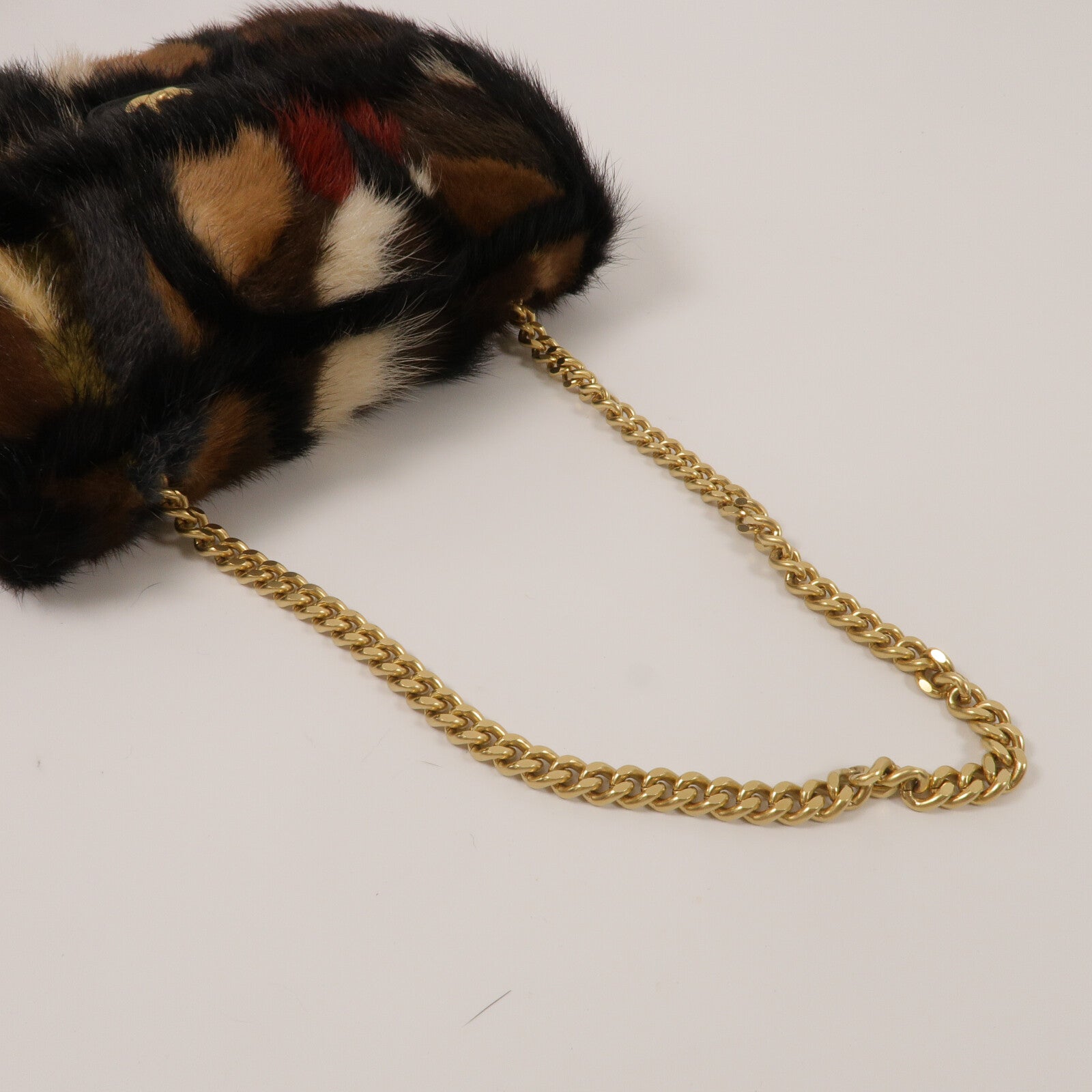 CHANEL 狐狸毛Vintage Flap Bag鏈帶肩背袋