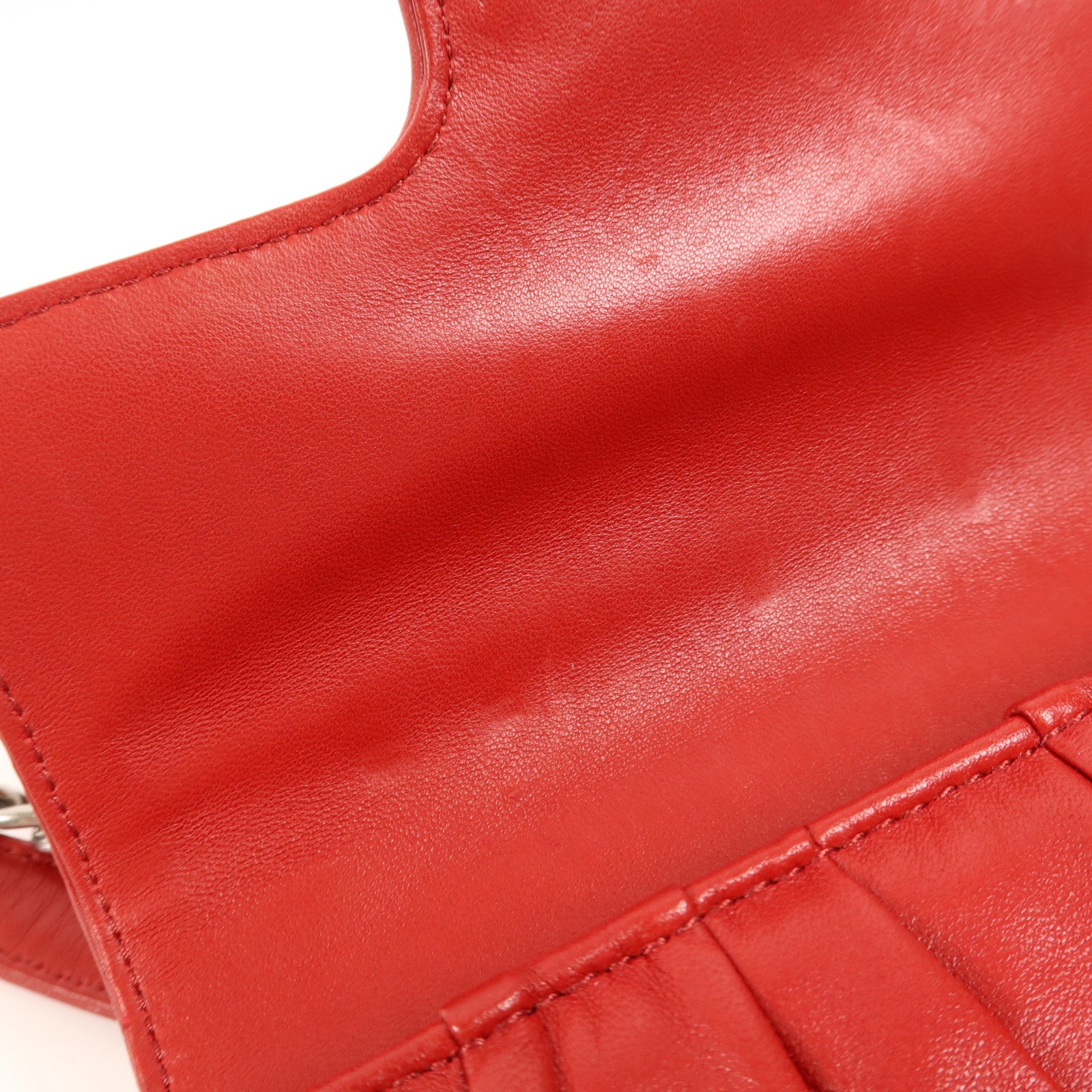 PRADA 牛皮皮革Chain Shoulder銀扣肩背袋