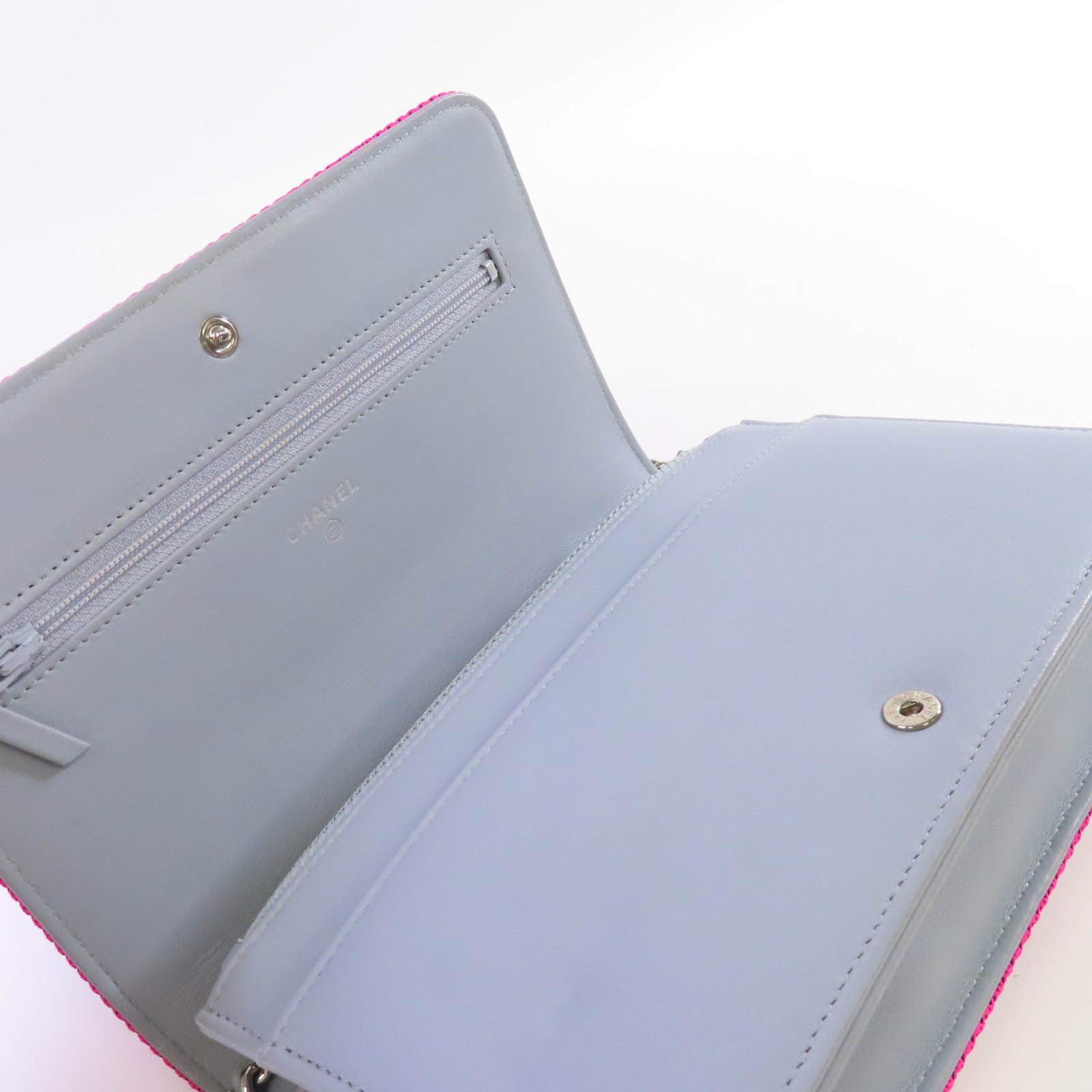 CHANEL 菱格帆布WOC Wallet On Chain Shoulder Bag銀扣鏈帶肩背袋寶藍色/粉紅色/灰色