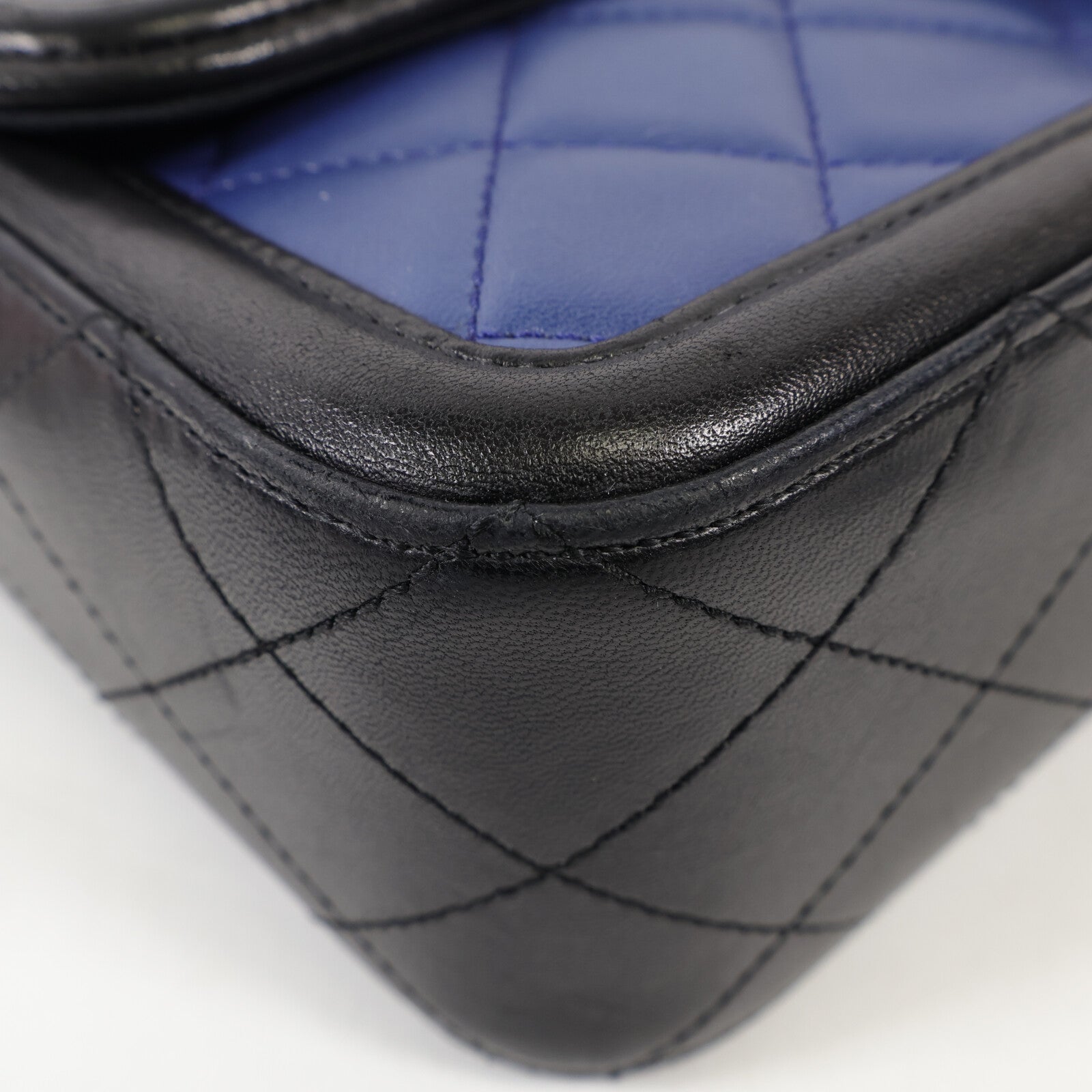 CHANEL 羊皮皮革Chain Shoulder金扣鏈帶肩背袋