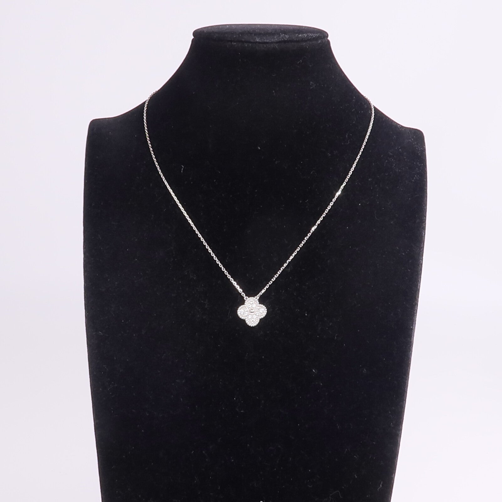 Van Cleef & Arpels 18K白金Vintage Alhambra Pendant鑽石項鍊