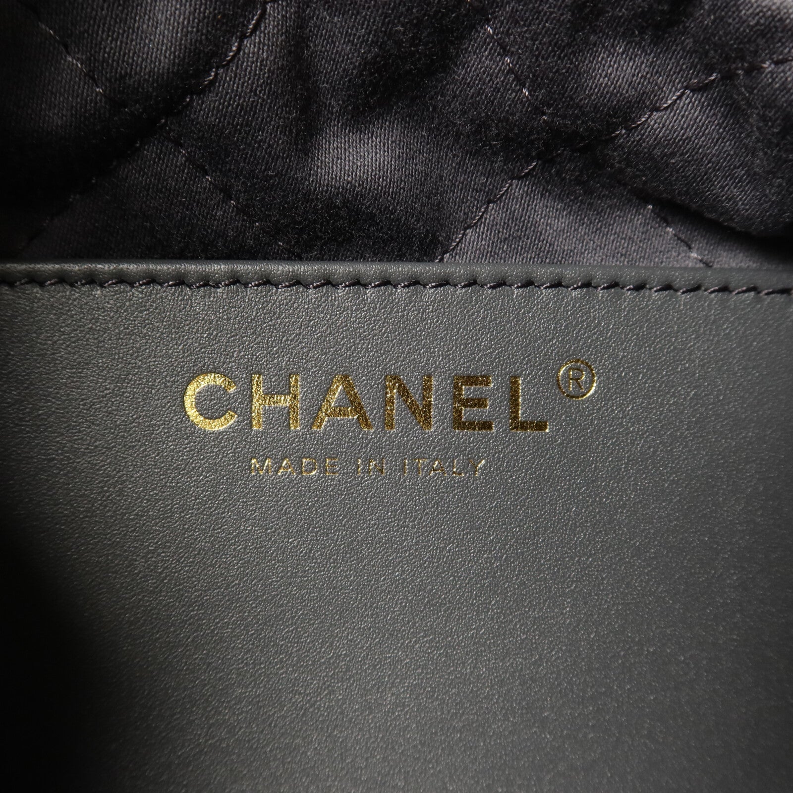 CHANEL 【激減優惠】牛皮皮革Chanel 22 Mini金扣鏈帶手挽肩背兩用袋