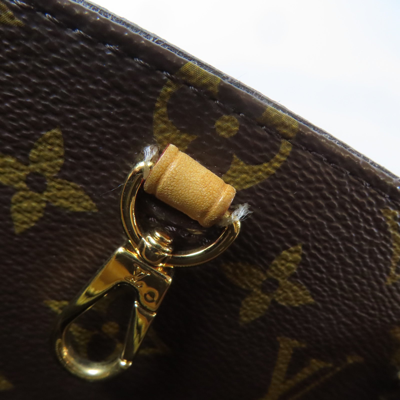 LOUIS VUITTON Monogram Montaigne GM金扣手挽肩背兩用袋啡色