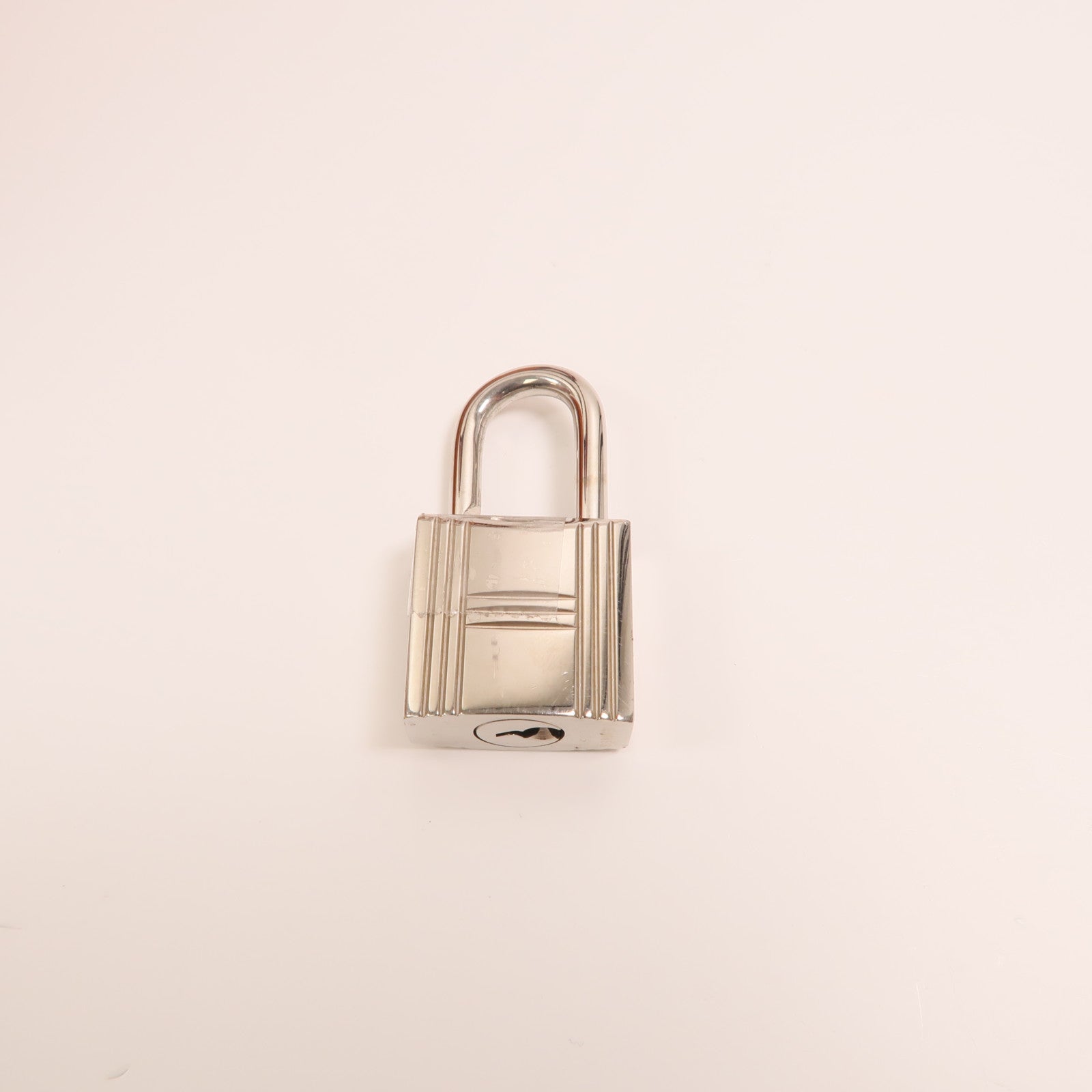HERMES Clemence皮革Picotin MM銀扣手挽袋Feu/Rouge Grenat